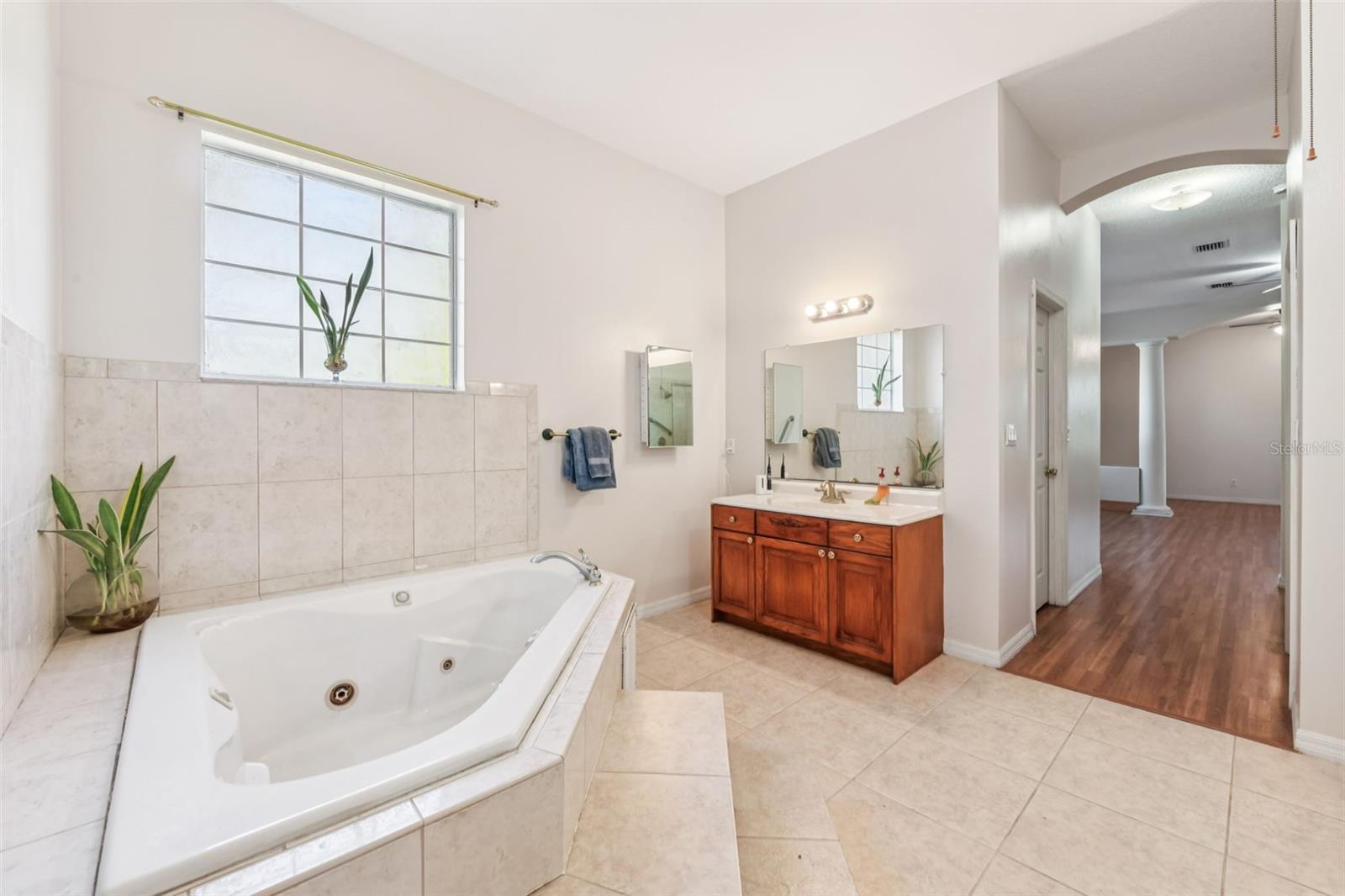 Image 20 of 49 For 6031 Bancroft Boulevard