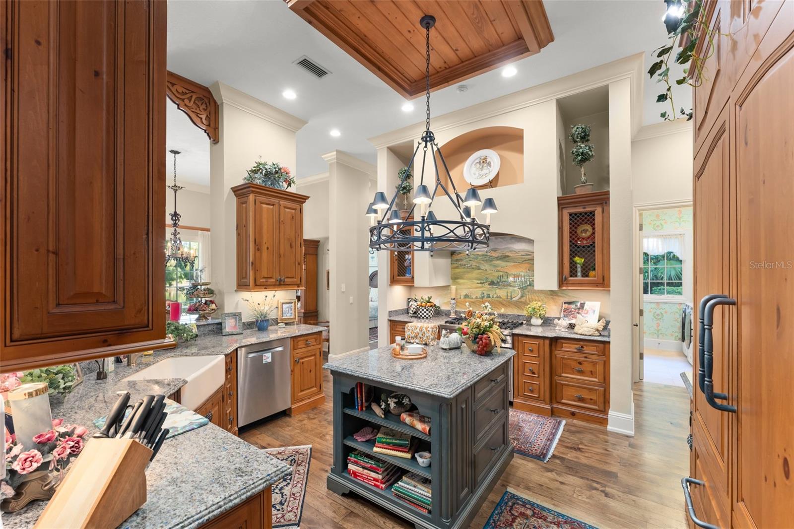 Image 15 of 67 For 4711 Joanna Garden Ct