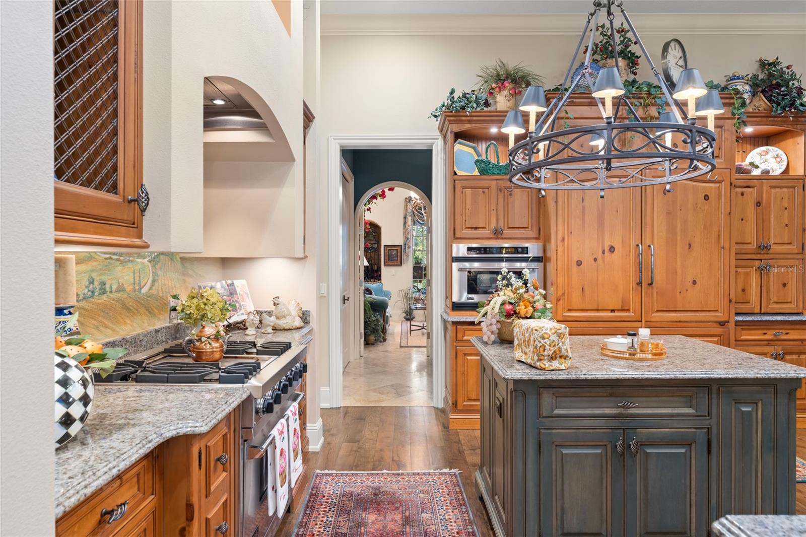 Image 17 of 67 For 4711 Joanna Garden Ct