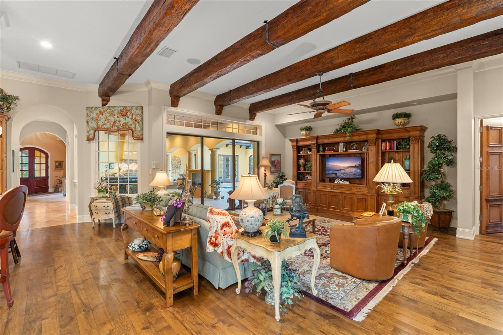 Image 21 of 67 For 4711 Joanna Garden Ct