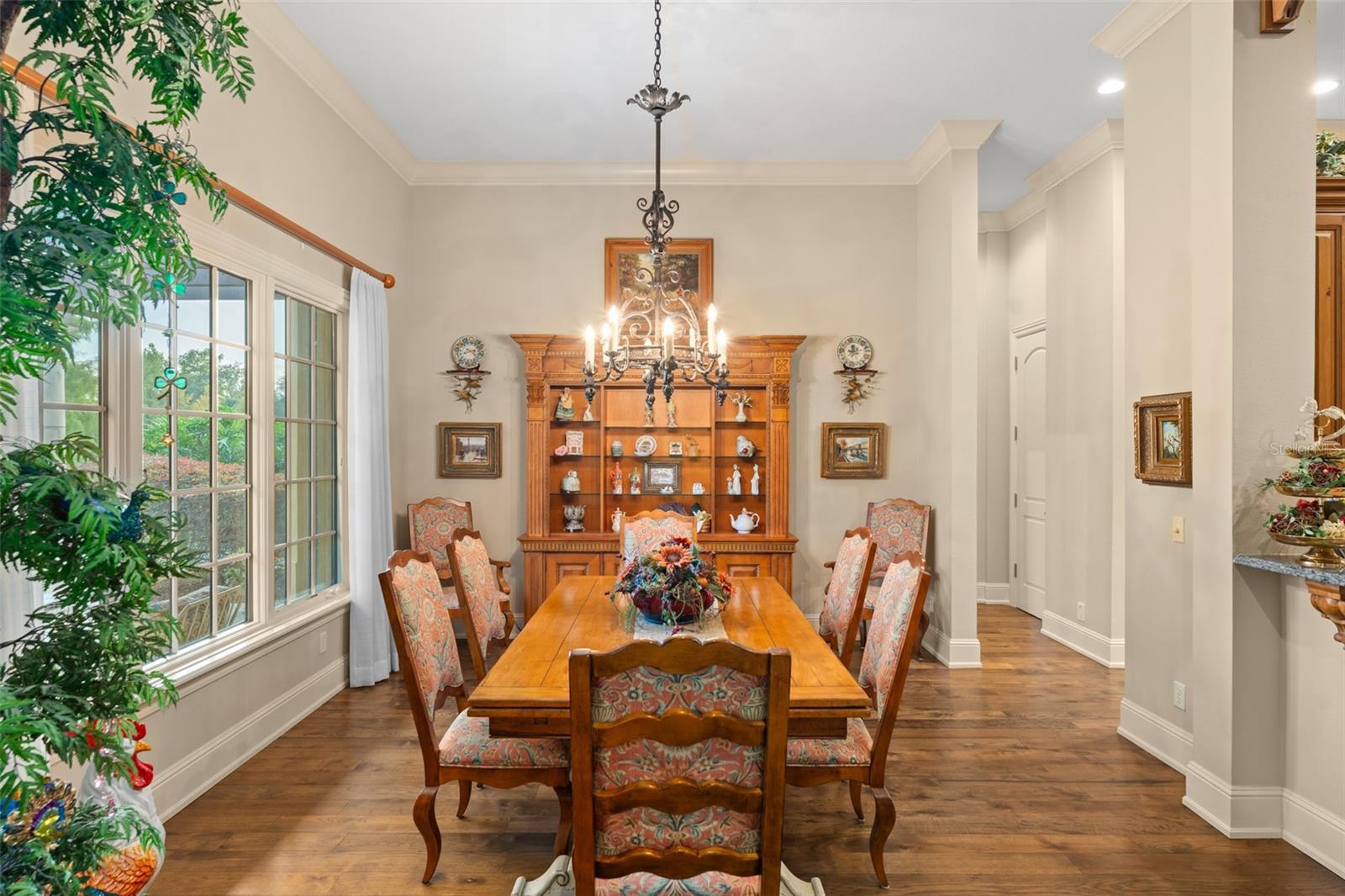 Image 27 of 67 For 4711 Joanna Garden Ct