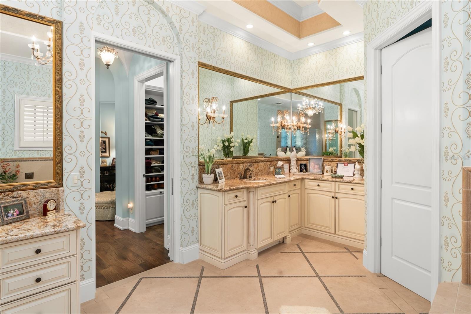 Image 38 of 67 For 4711 Joanna Garden Ct