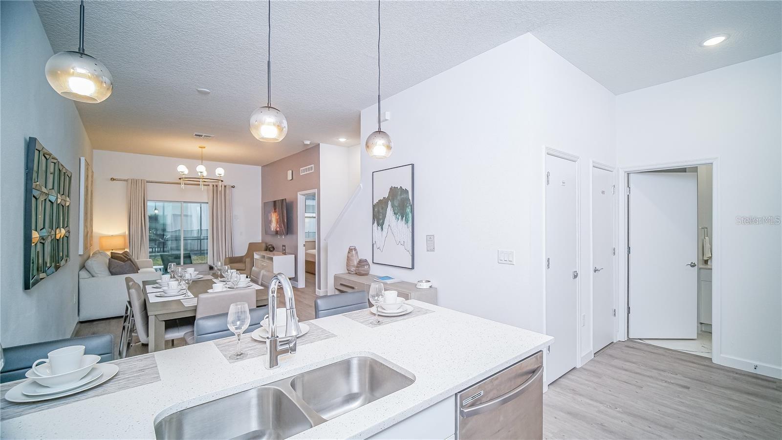 Image 5 of 18 For 387 Famagusta Drive