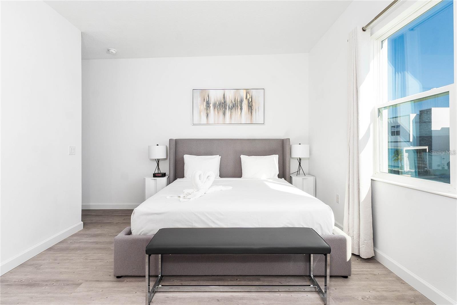 Image 15 of 32 For 392 Famagusta Drive