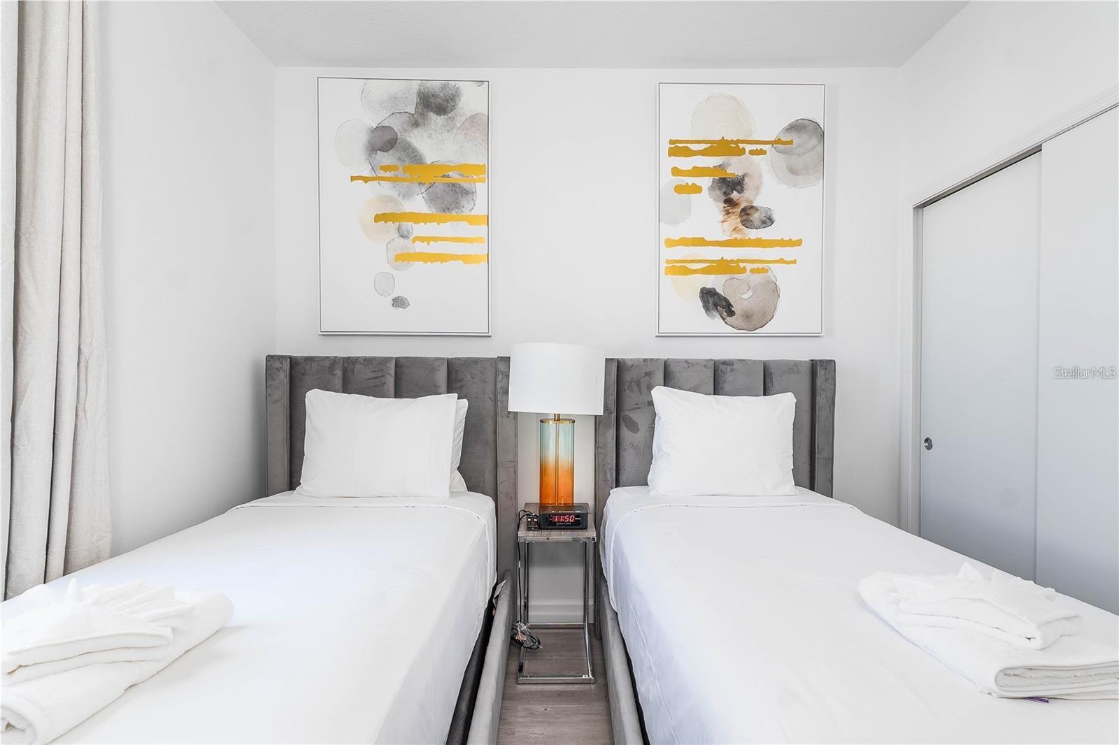 Image 20 of 32 For 392 Famagusta Drive