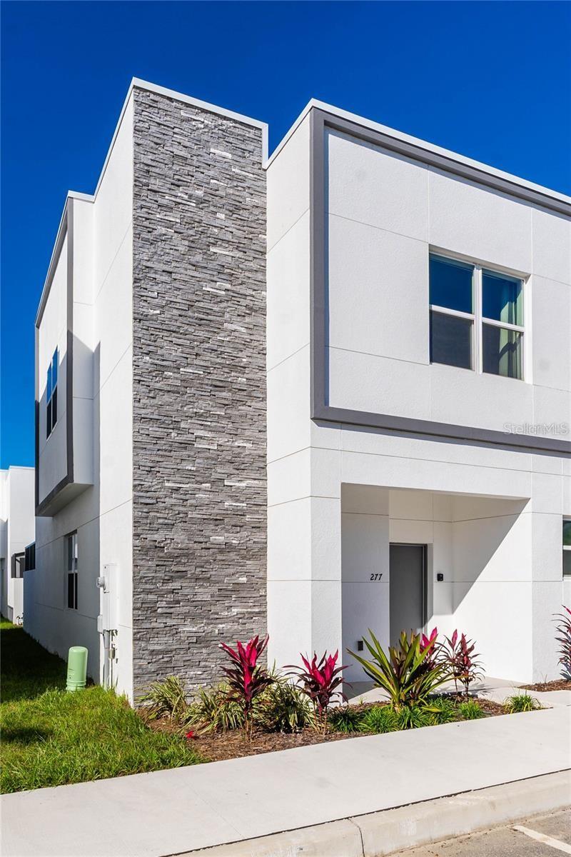 Image 3 of 32 For 392 Famagusta Drive