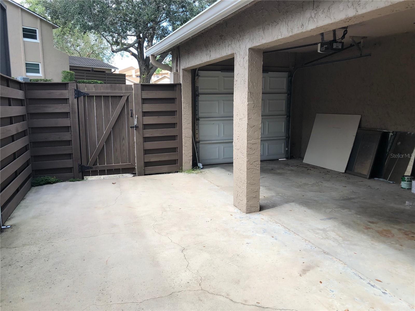 Image 13 of 15 For 806 Town Circle 156