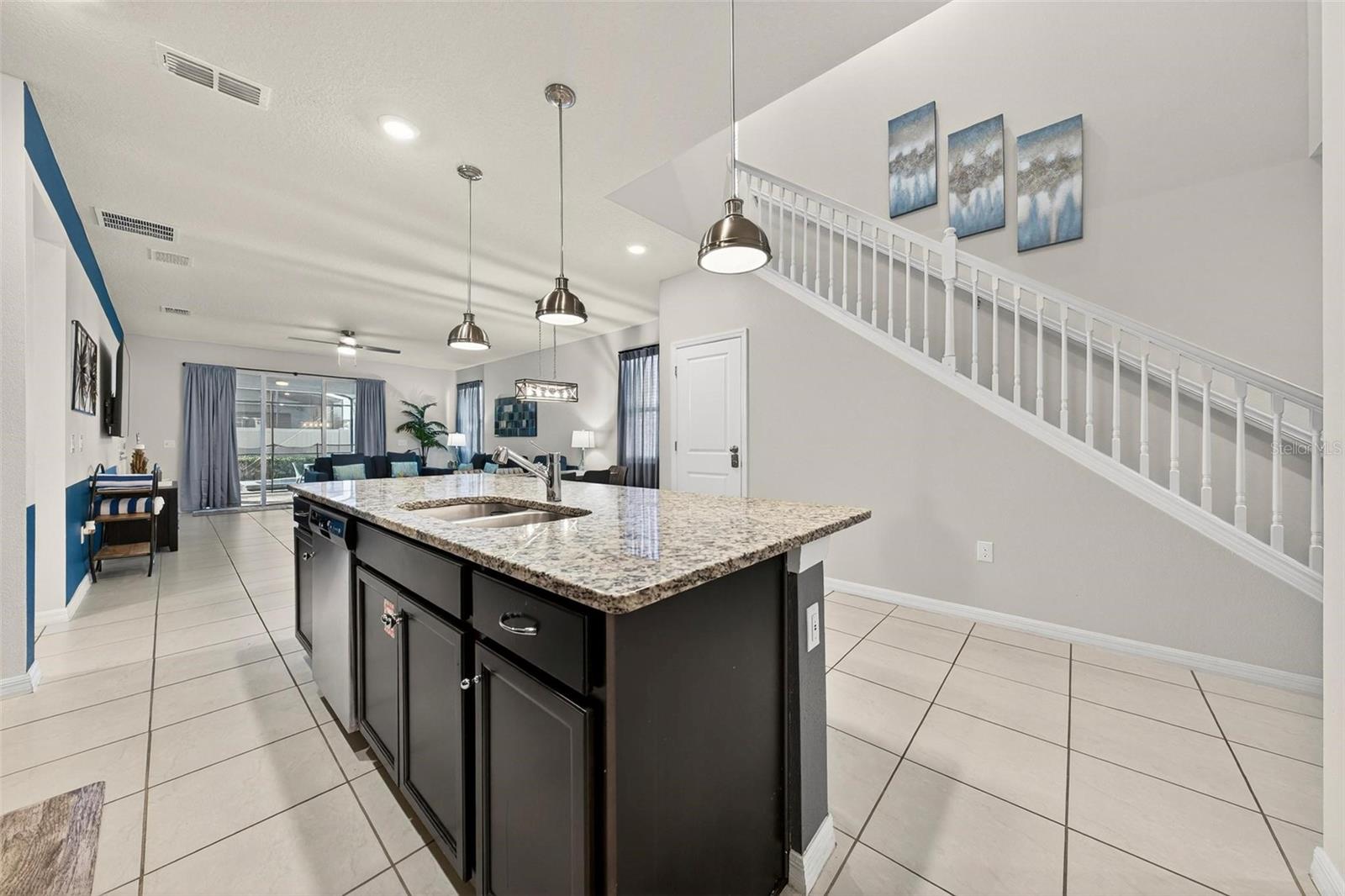 Image 12 of 90 For 3404 Lilac Way