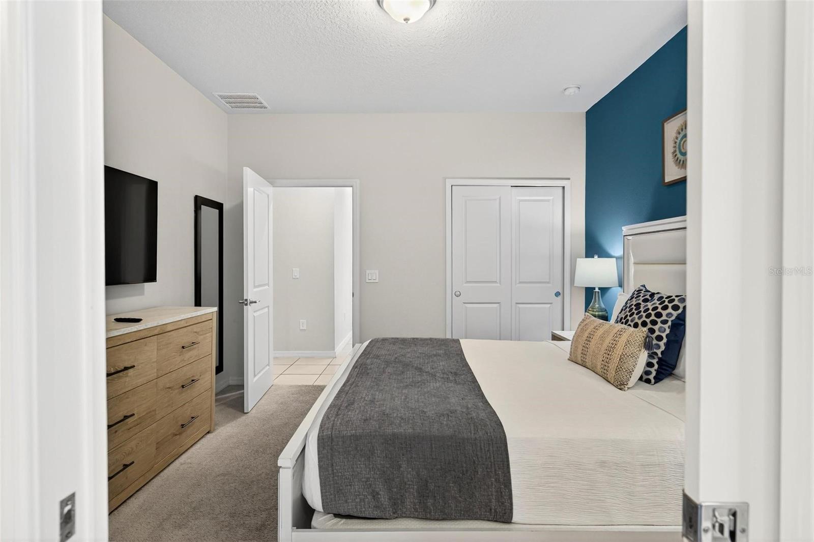 Image 25 of 90 For 3404 Lilac Way