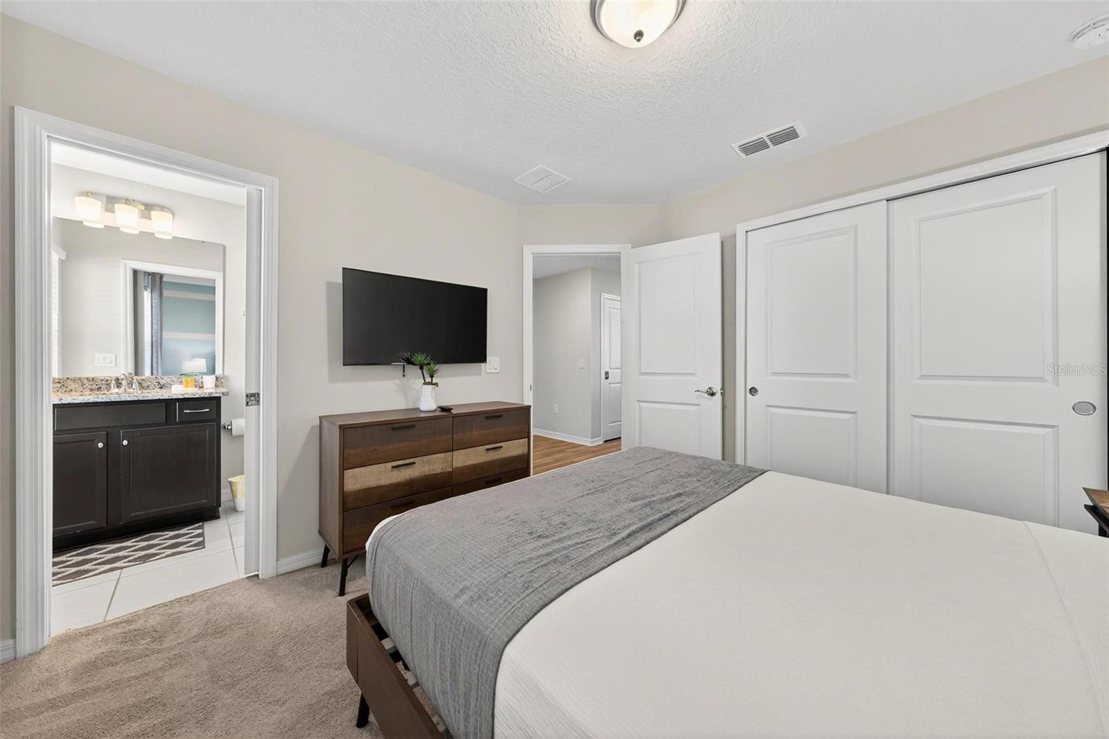 Image 44 of 90 For 3404 Lilac Way