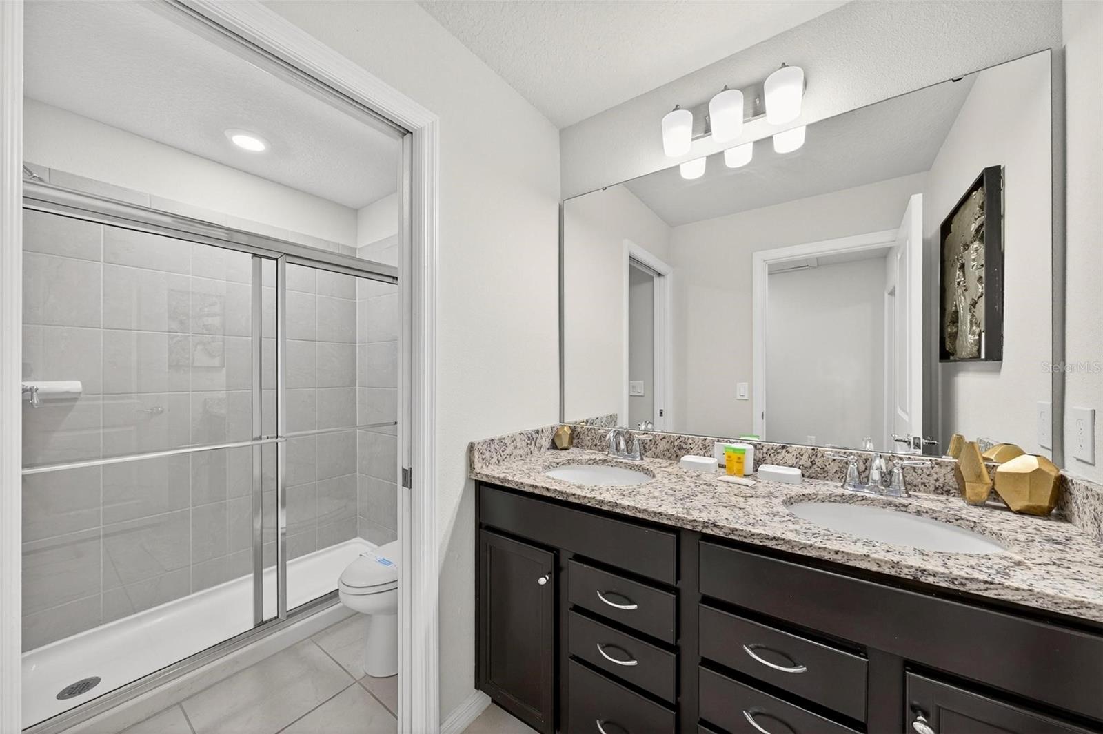 Image 59 of 90 For 3404 Lilac Way