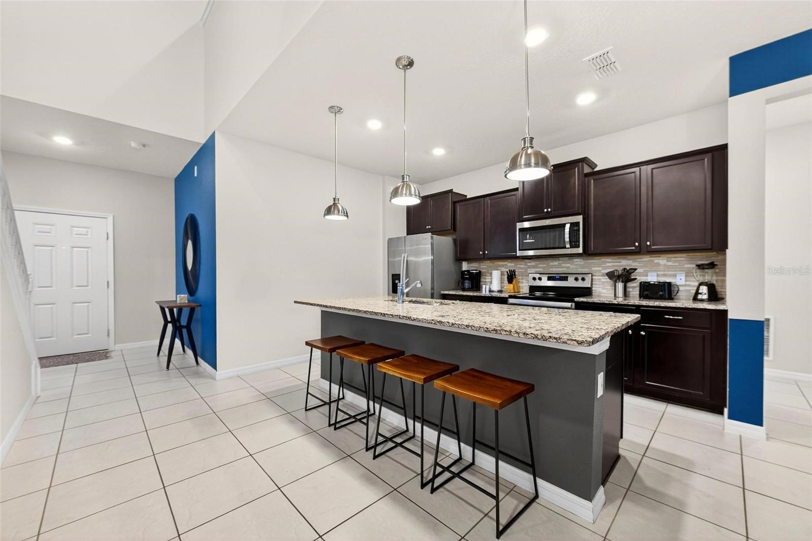 Image 9 of 90 For 3404 Lilac Way