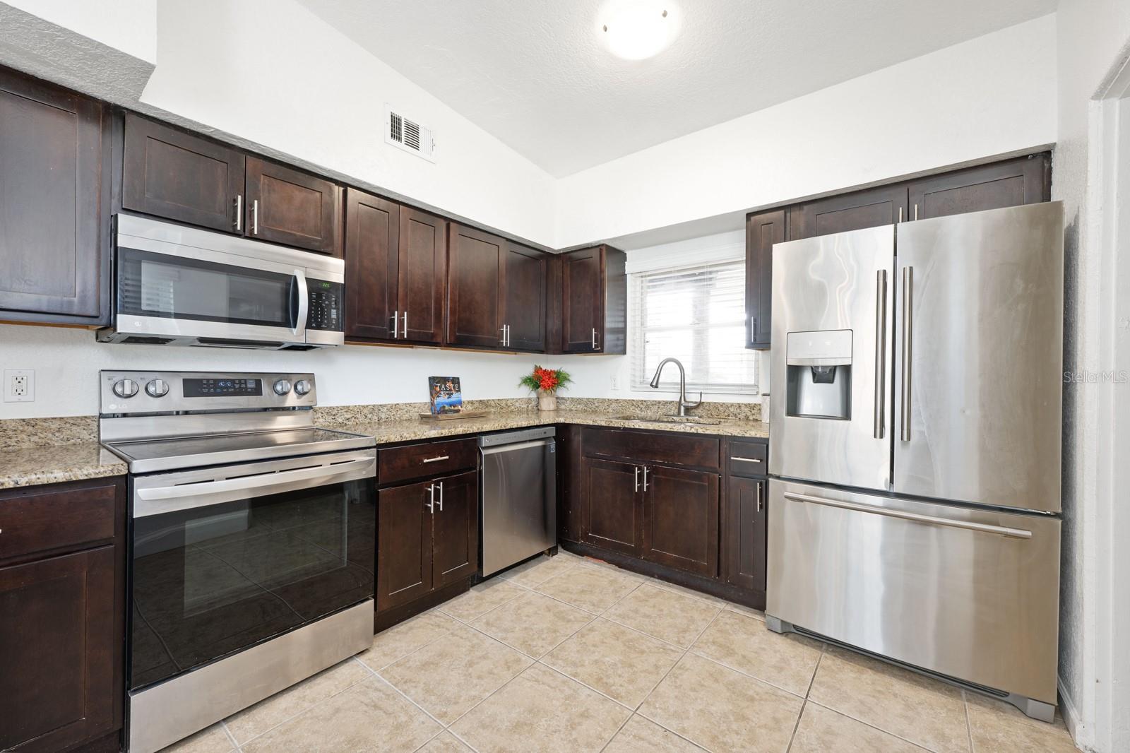 Image 10 of 34 For 1725 Marcia Drive