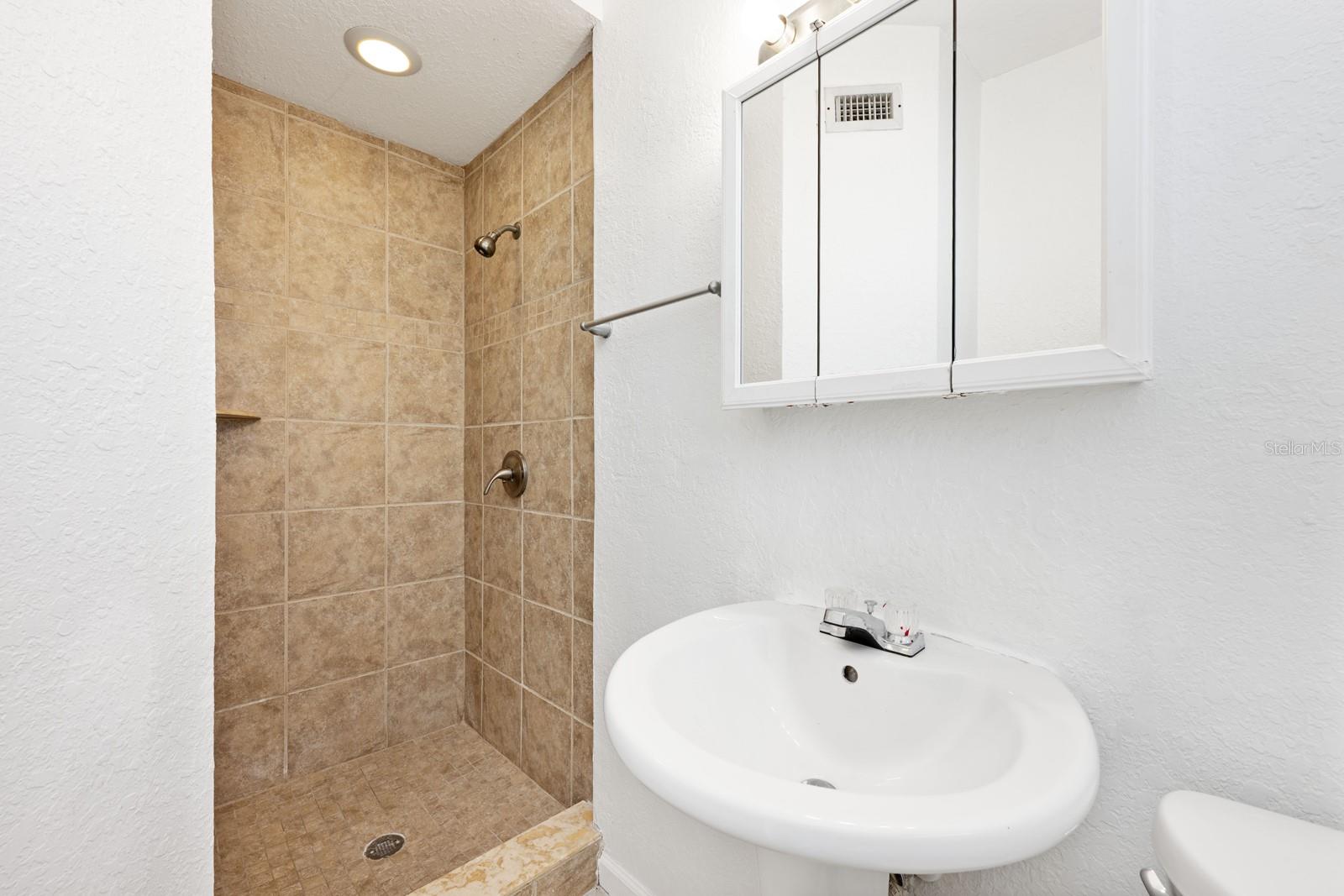 Image 19 of 34 For 1725 Marcia Drive