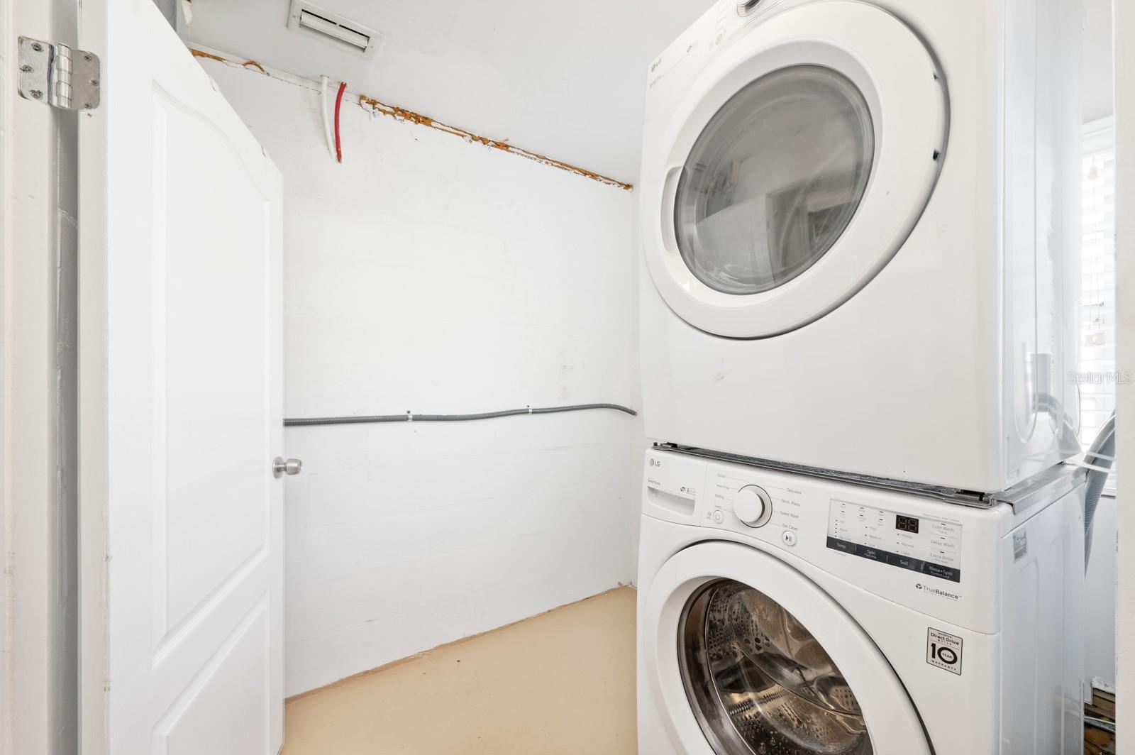 Image 23 of 34 For 1725 Marcia Drive