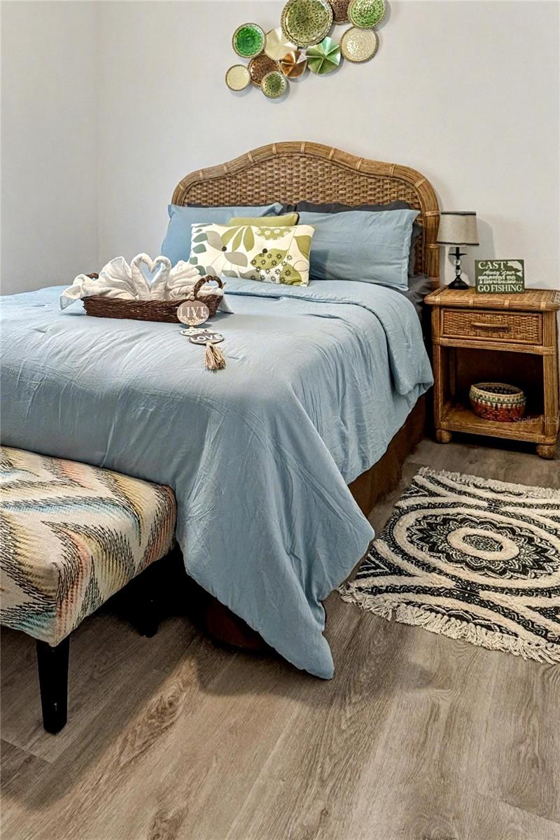 Image 18 of 29 For 6320 Cedar Street Ne