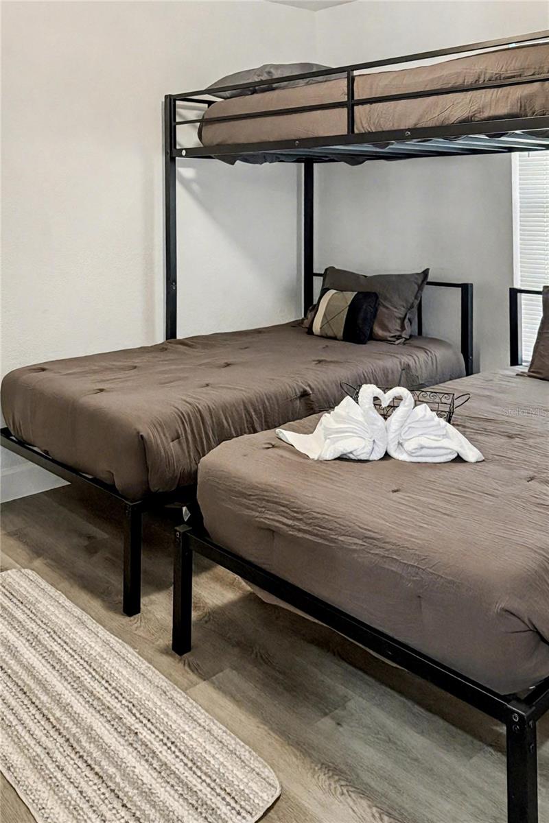 Image 24 of 29 For 6320 Cedar Street Ne