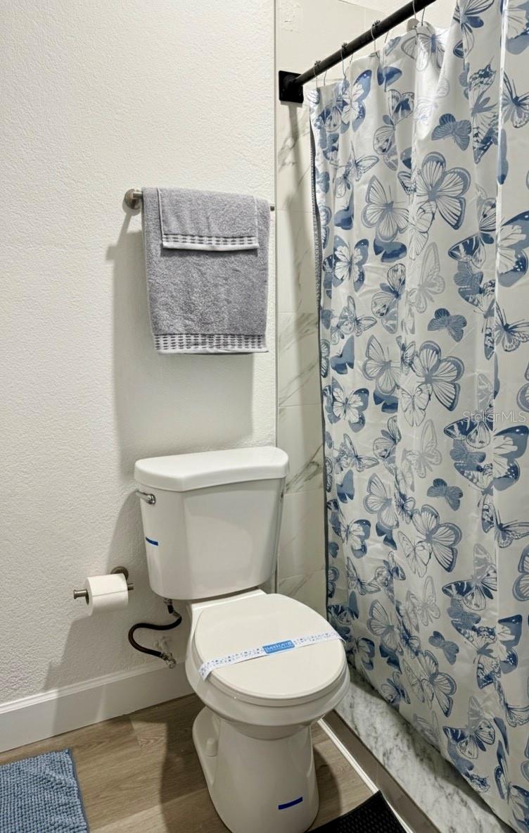 Image 4 of 29 For 6320 Cedar Street Ne