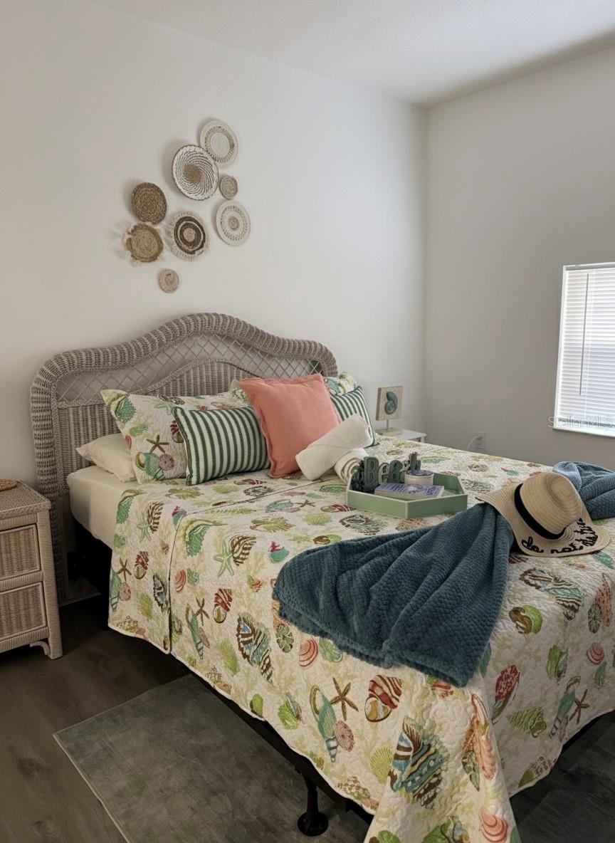 Image 5 of 29 For 6320 Cedar Street Ne