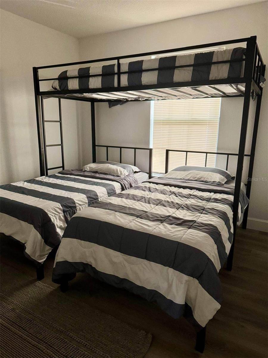 Image 7 of 29 For 6320 Cedar Street Ne