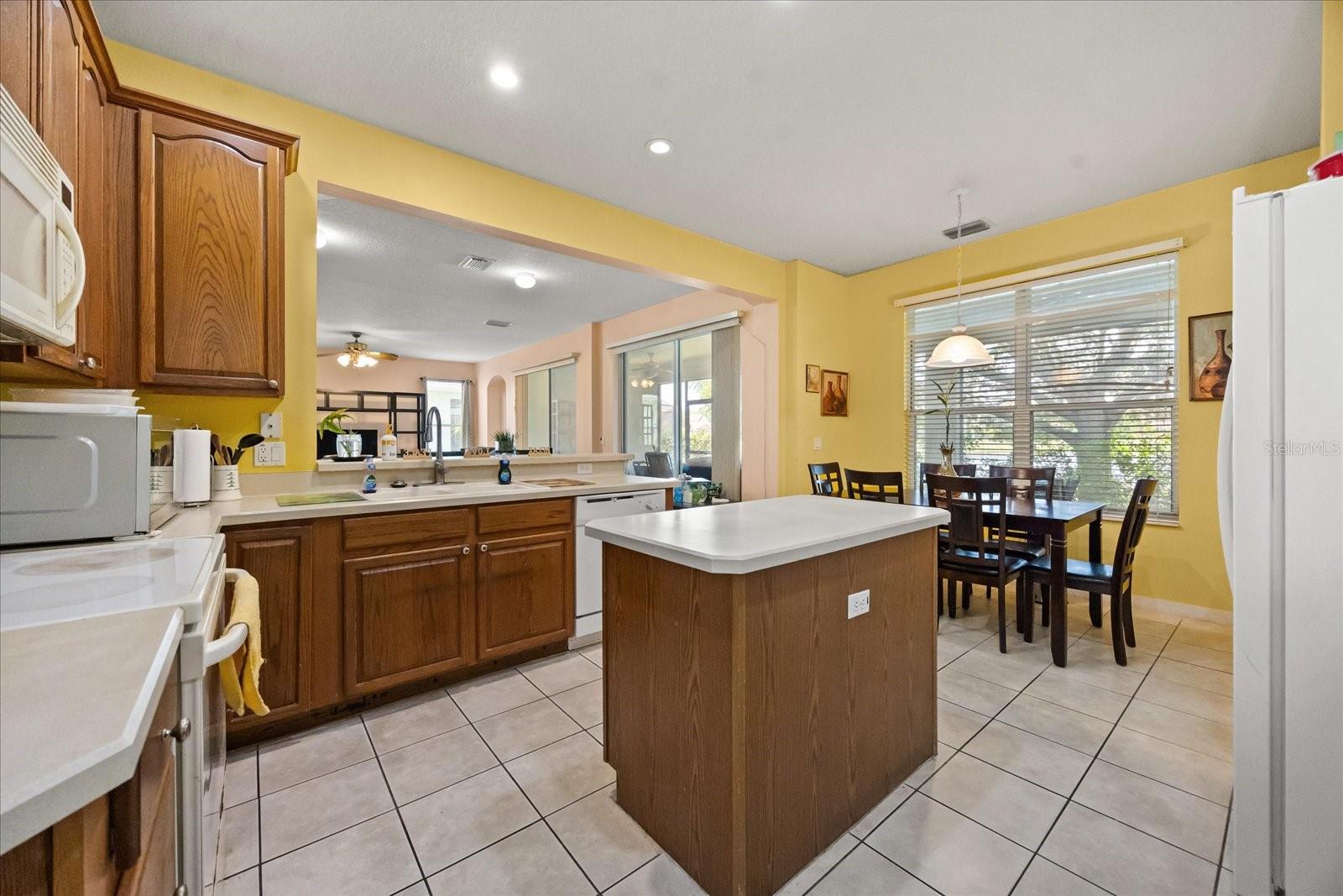 Image 5 of 37 For 2512 Chapala Drive