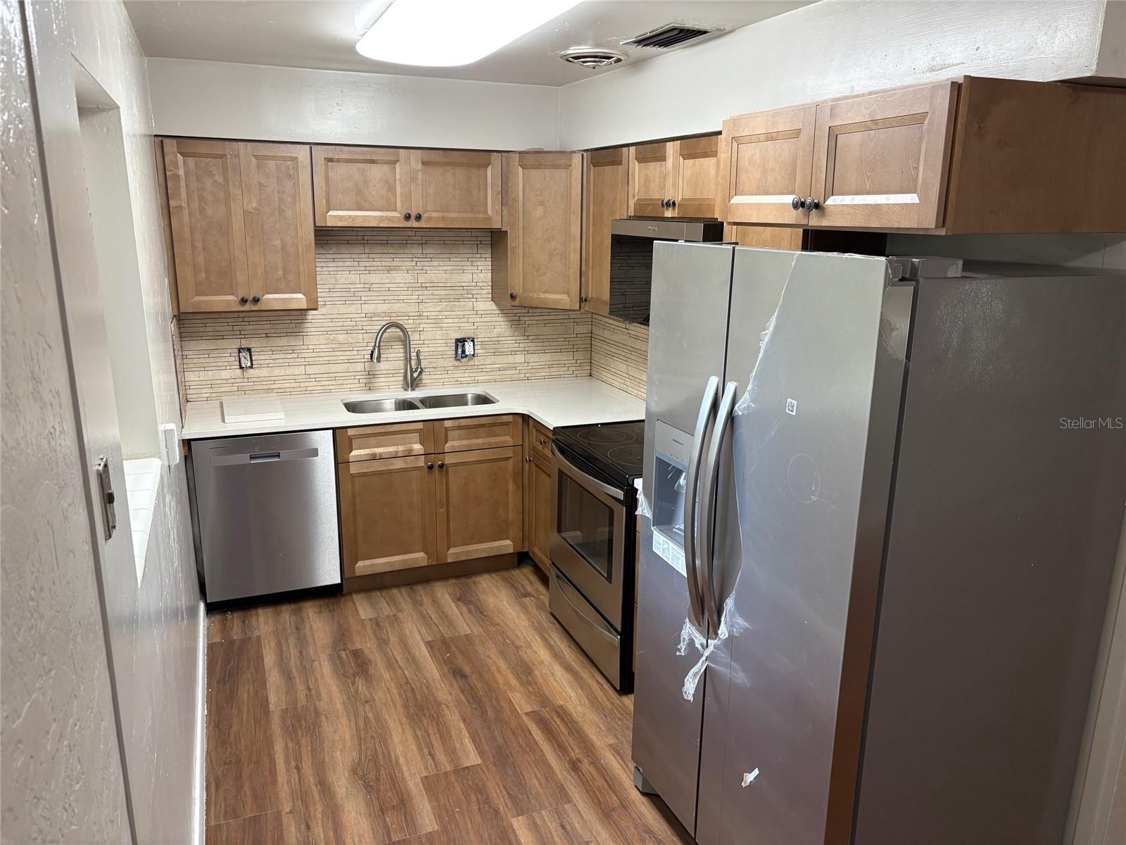 Image 3 of 13 For 401 36th Street