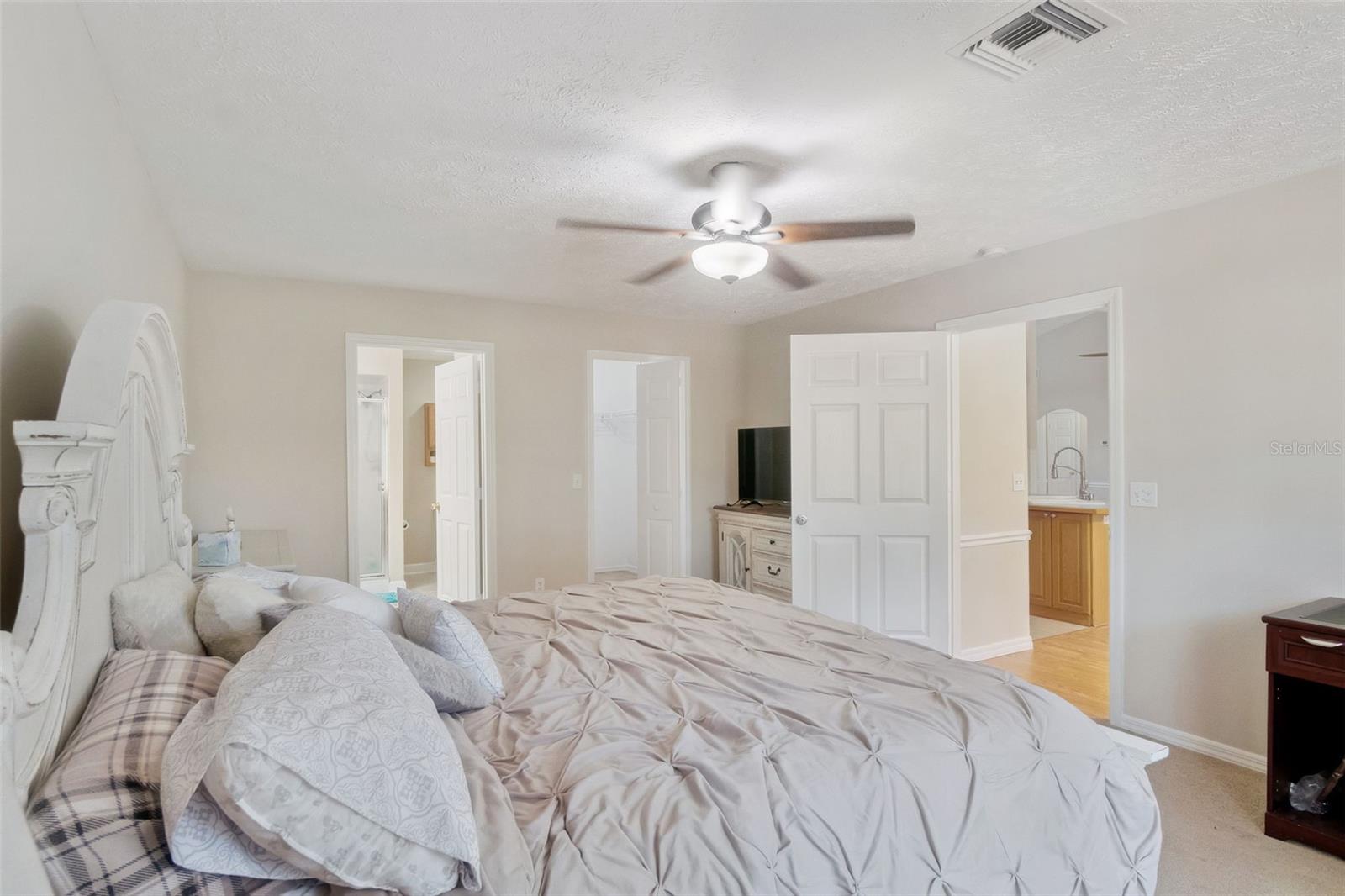 Image 12 of 31 For 36517 Francis Drive