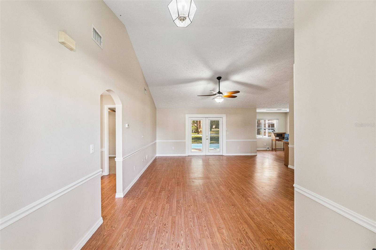 Image 4 of 31 For 36517 Francis Drive