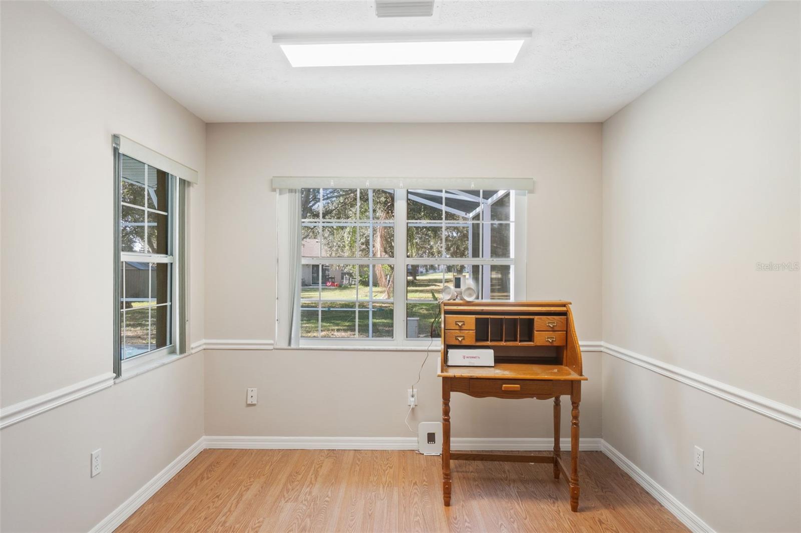 Image 6 of 31 For 36517 Francis Drive