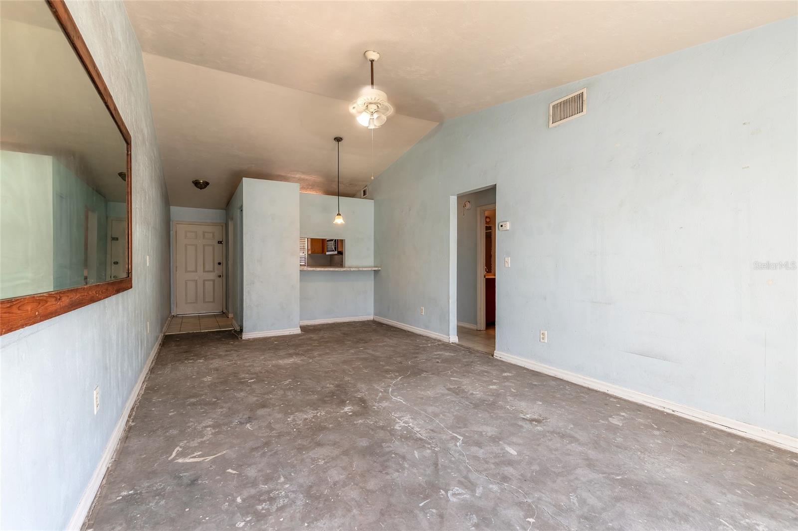 Image 5 of 26 For 1678 Espanola Avenue