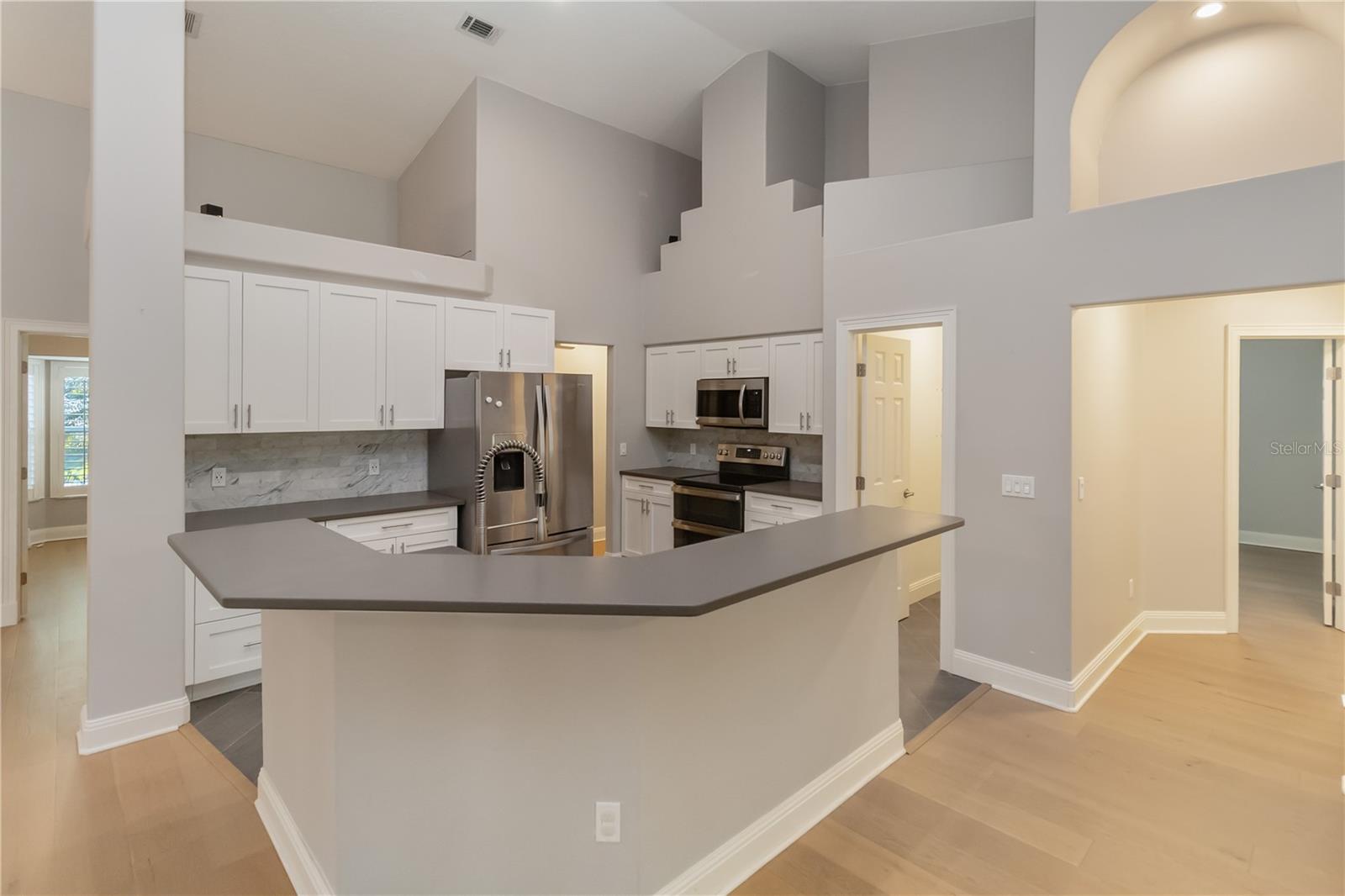 Image 12 of 55 For 449 Mandalay Road