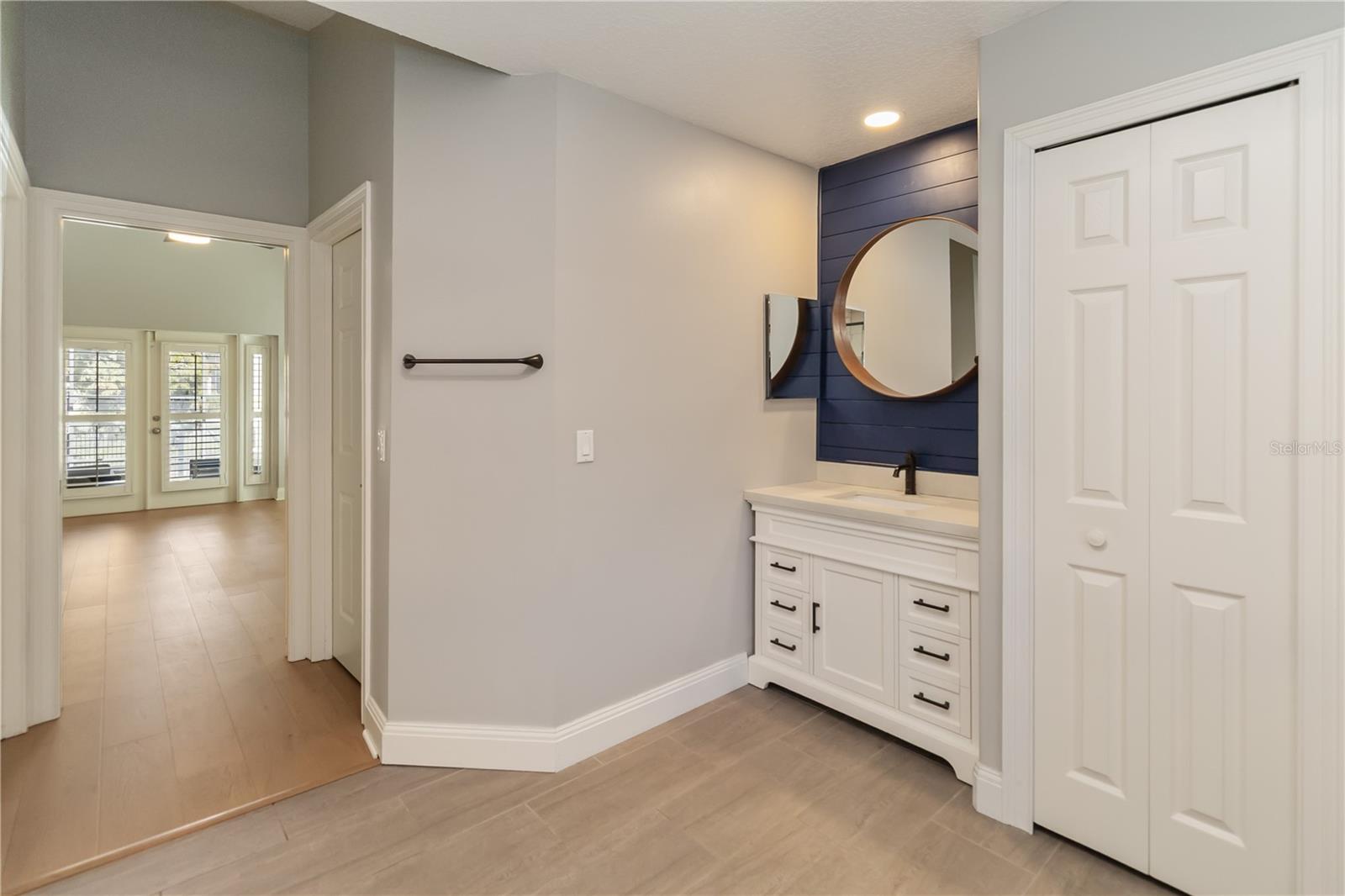 Image 21 of 55 For 449 Mandalay Road