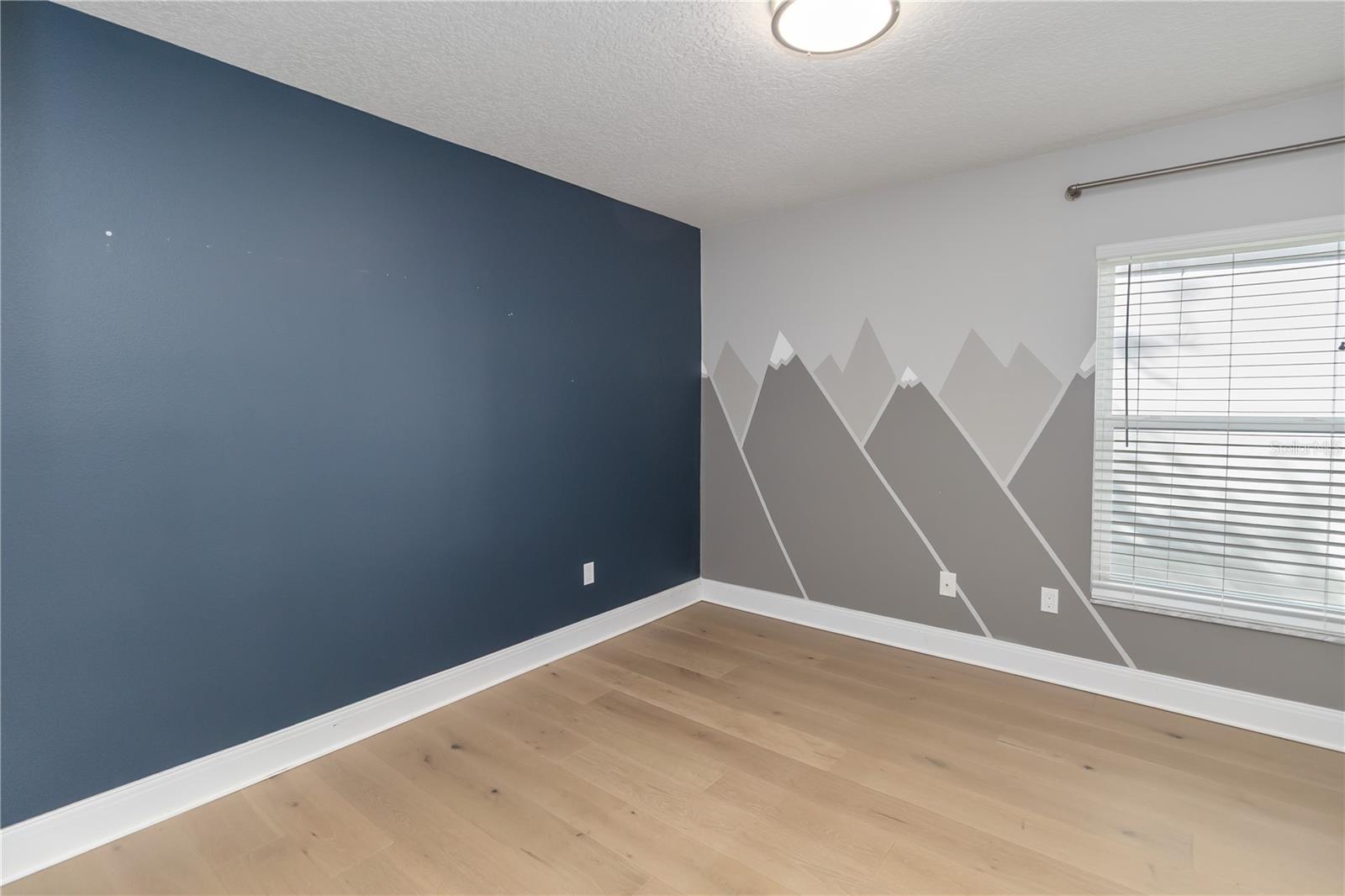 Image 22 of 55 For 449 Mandalay Road