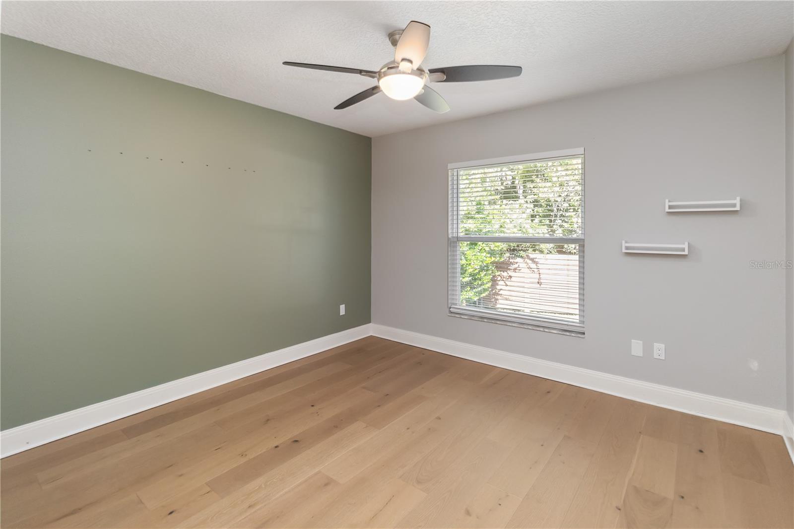 Image 25 of 55 For 449 Mandalay Road