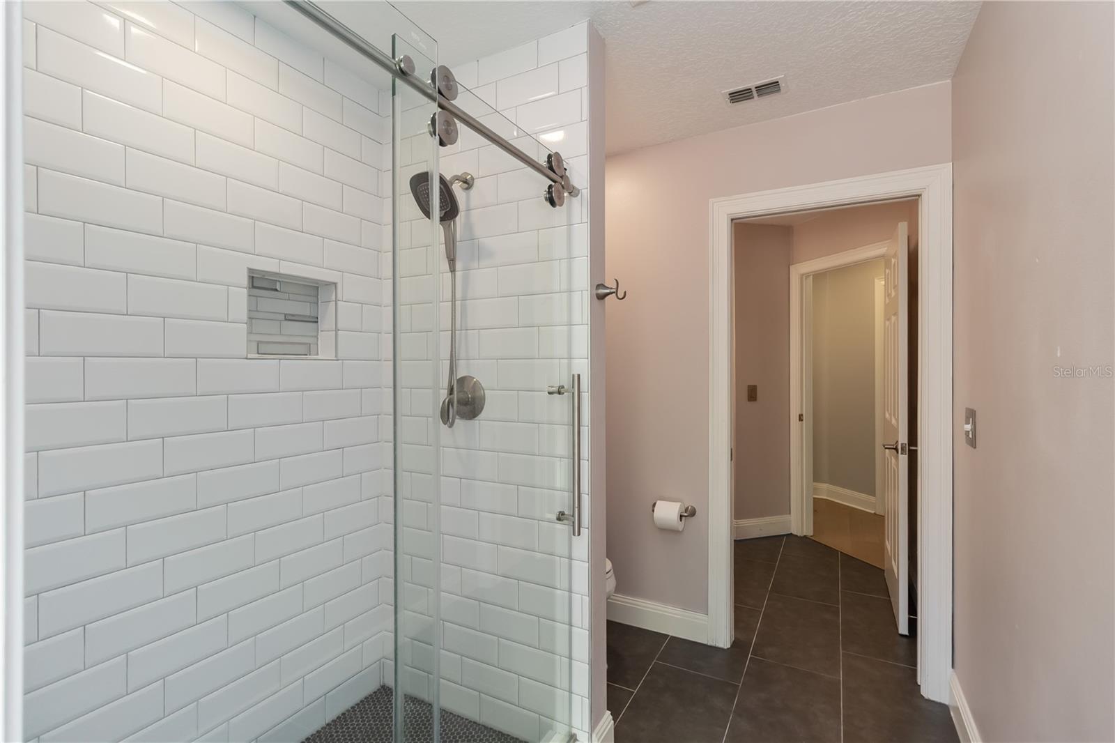 Image 27 of 55 For 449 Mandalay Road