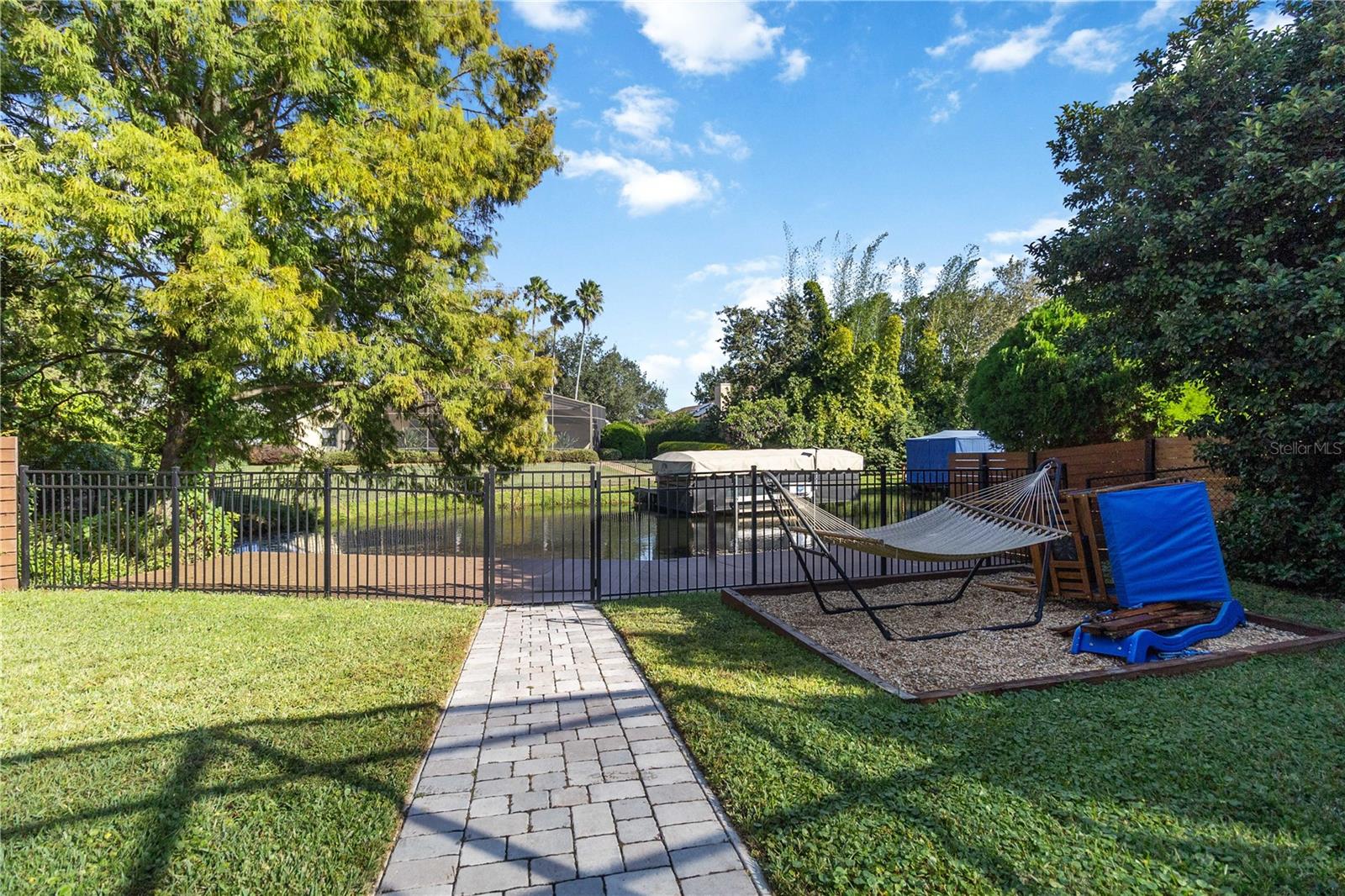 Image 38 of 55 For 449 Mandalay Road