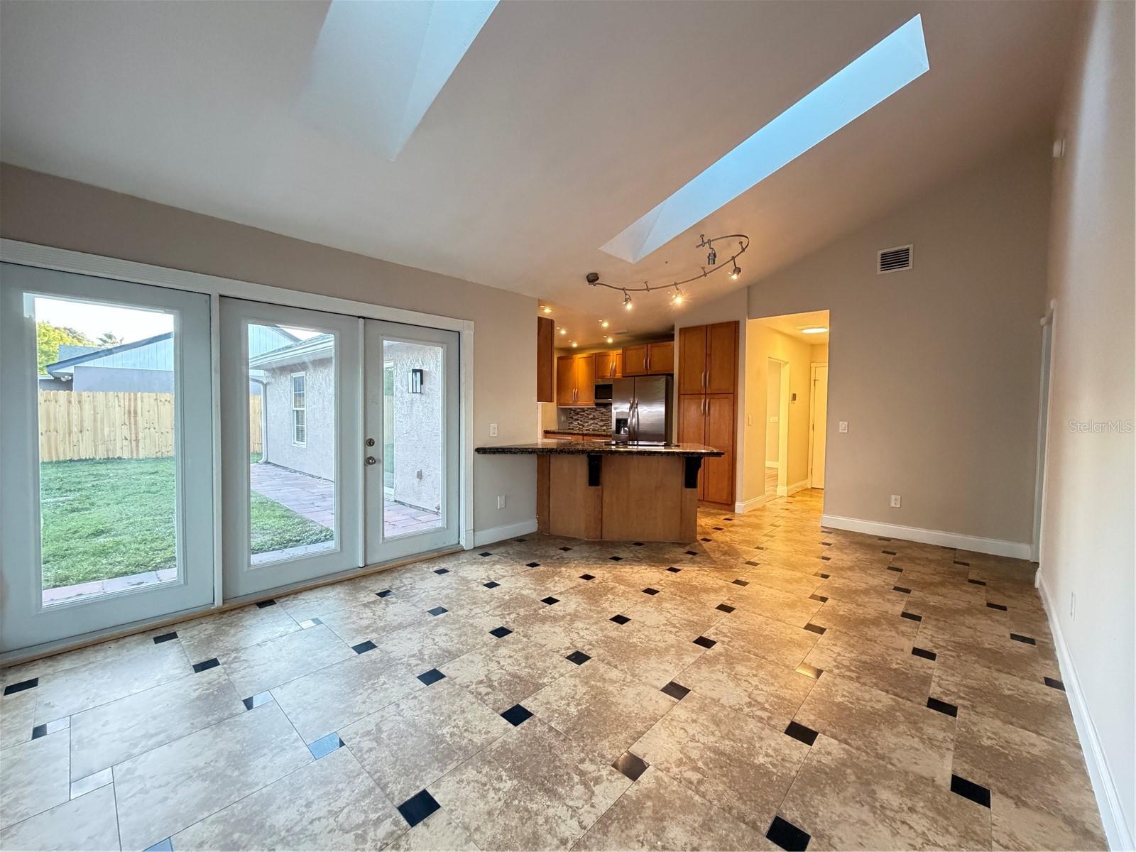 Image 6 of 36 For 221 Dempsey Way