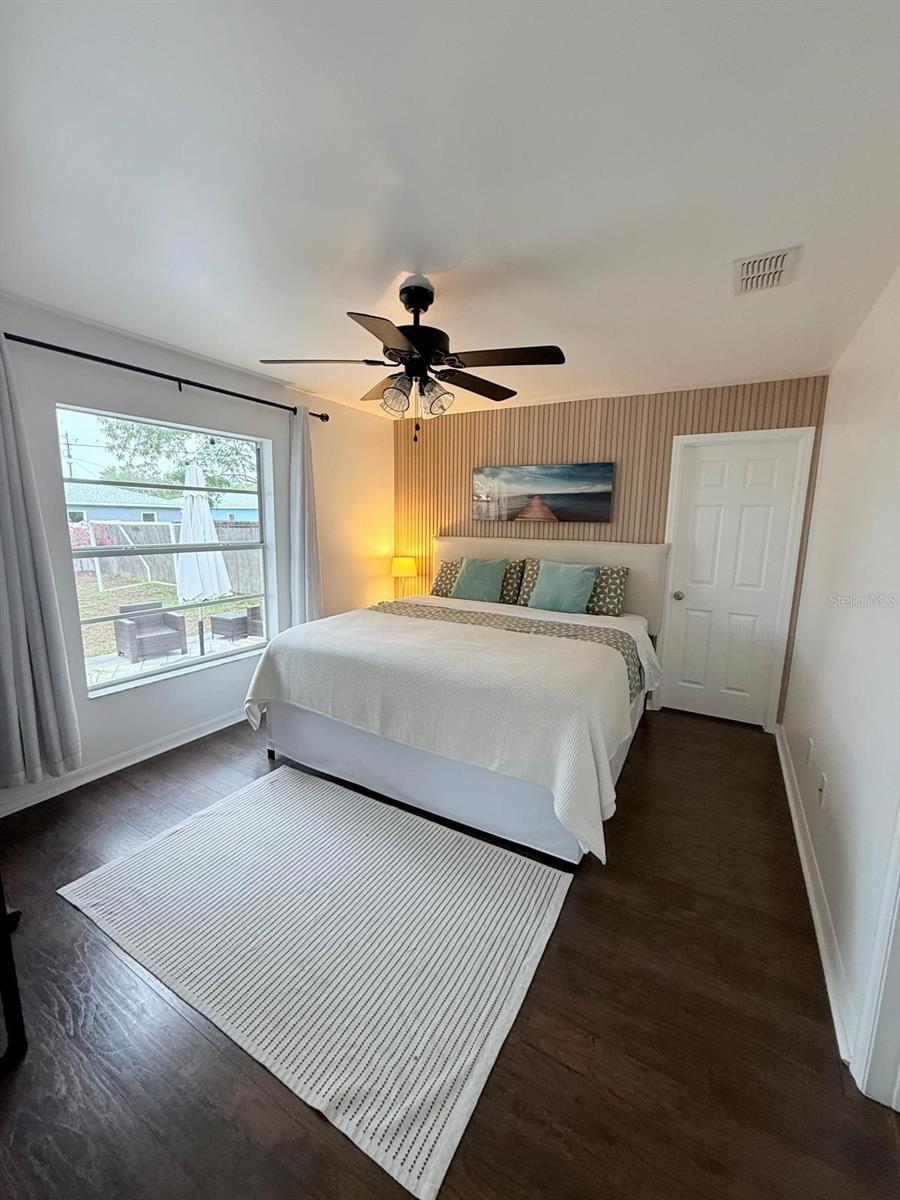 Image 8 of 20 For 13272 Helm Street