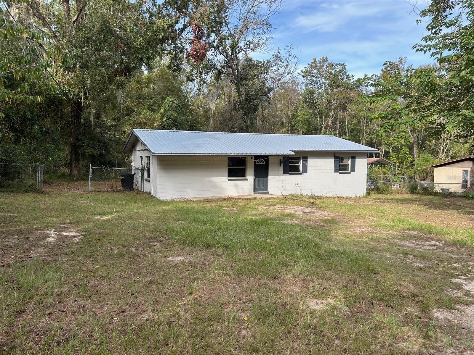 Image 11 of 13 For 2110 43rd Terrace