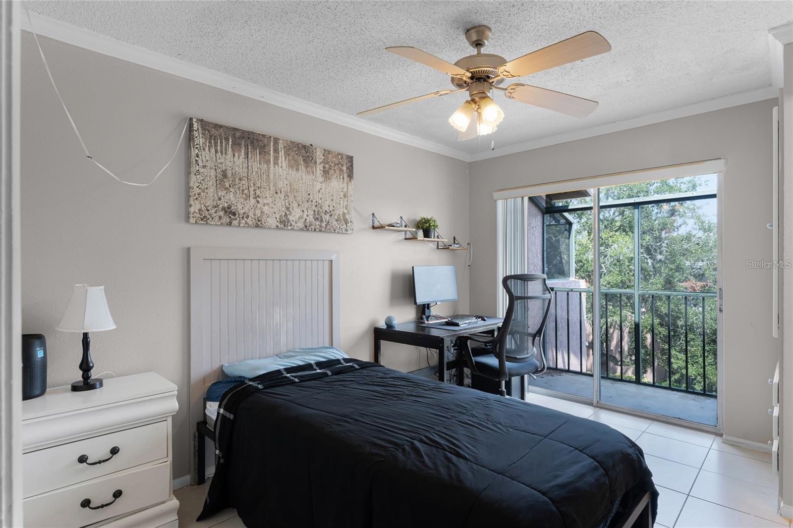 Image 13 of 23 For 120 Blue Pointe Way 340