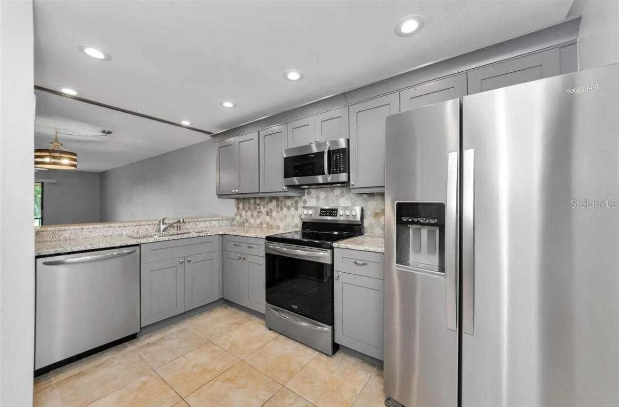 Image 3 of 18 For 124 Nina Way 24