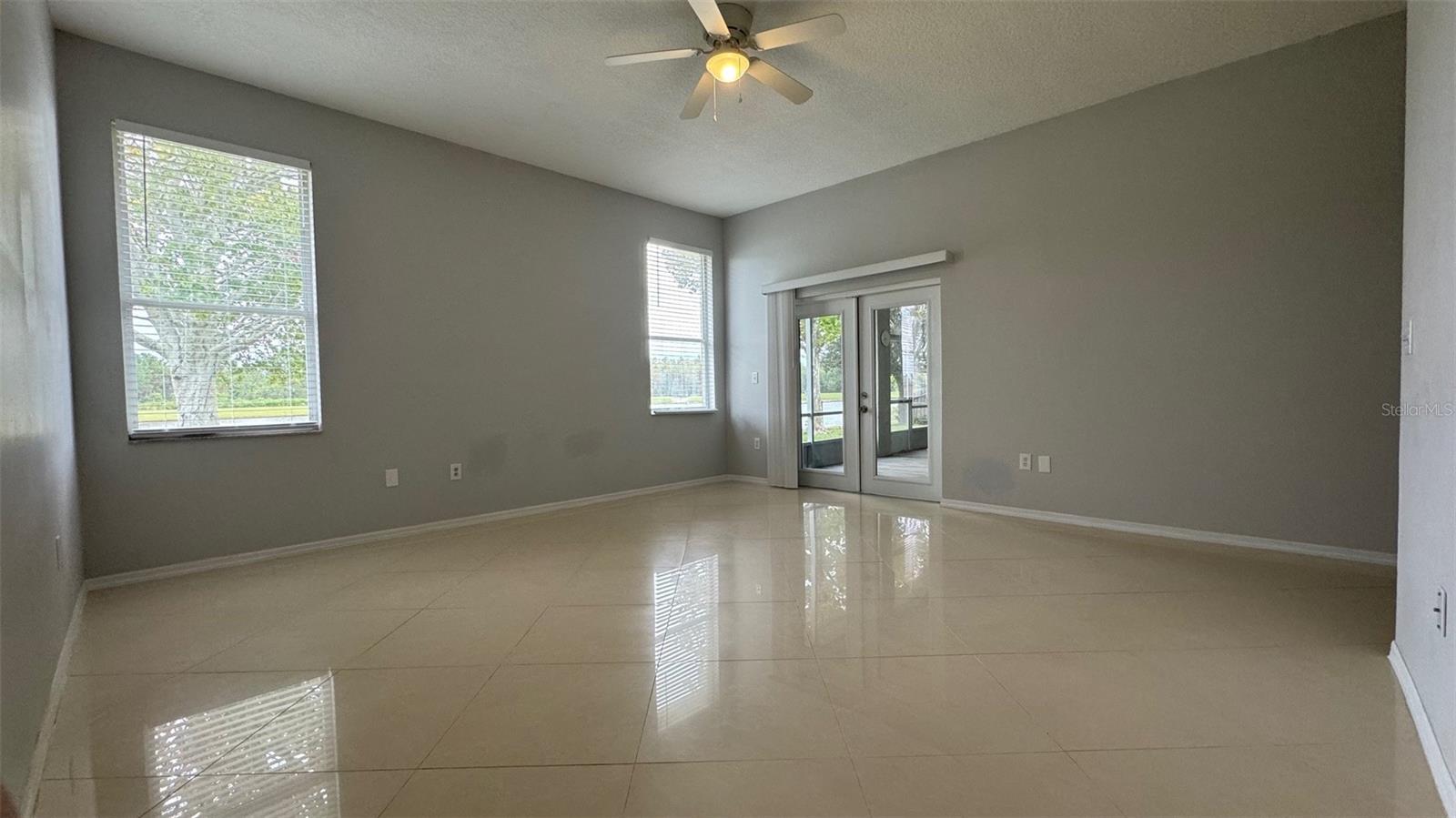 Image 15 of 34 For 1973 Tiptree Circle