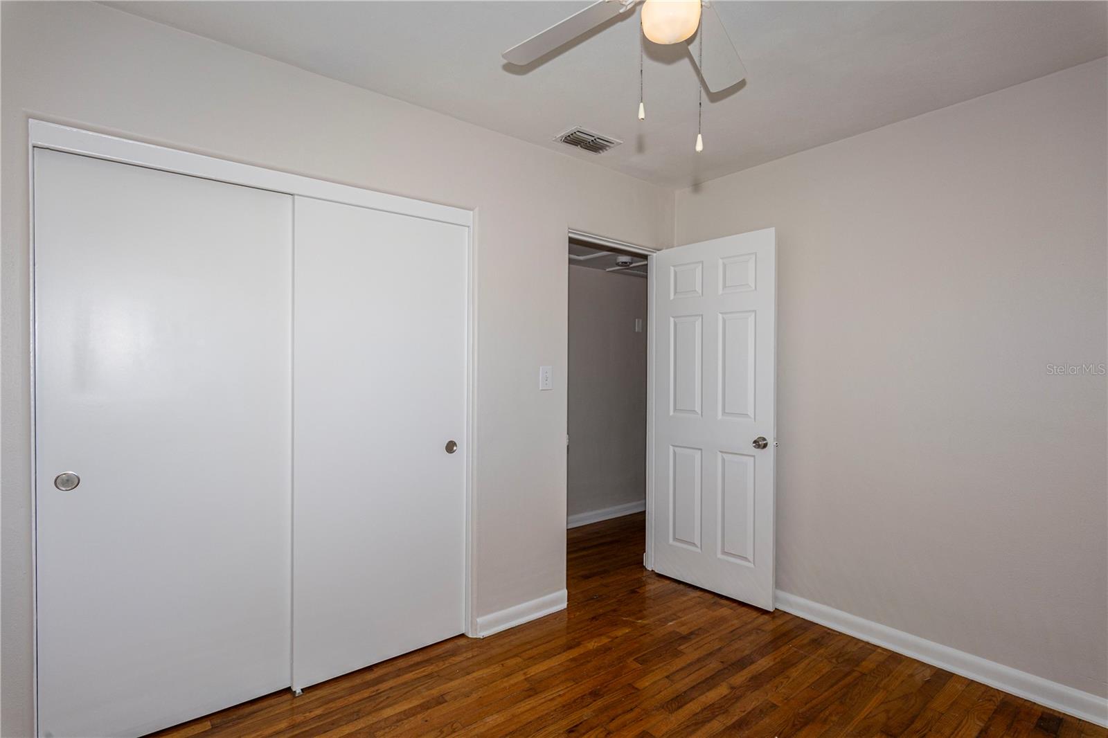 Image 14 of 20 For 776 Carew Avenue