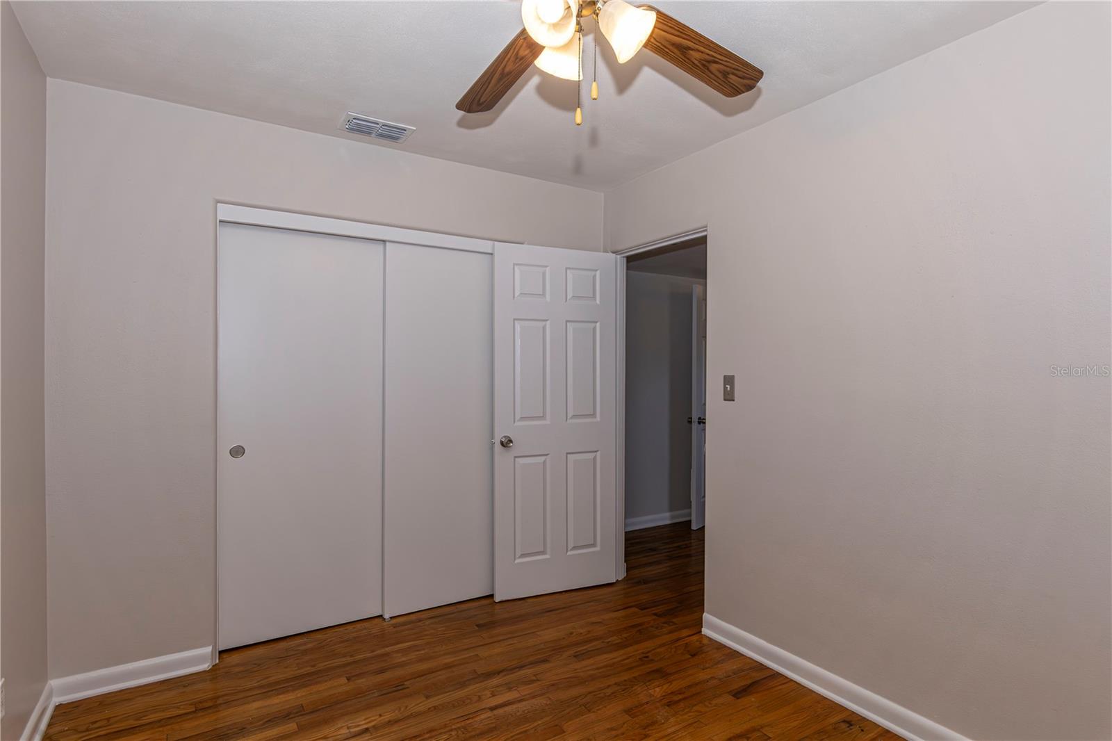 Image 9 of 20 For 776 Carew Avenue