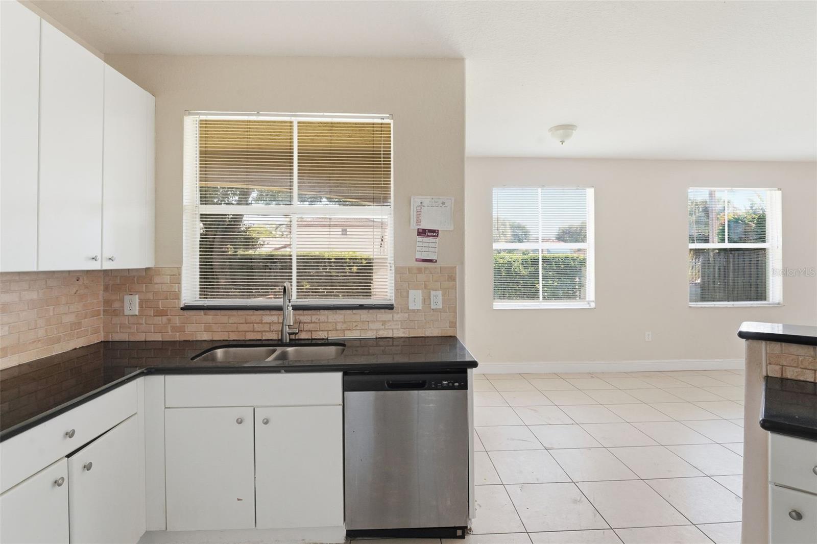 Image 12 of 37 For 12433 122nd Court