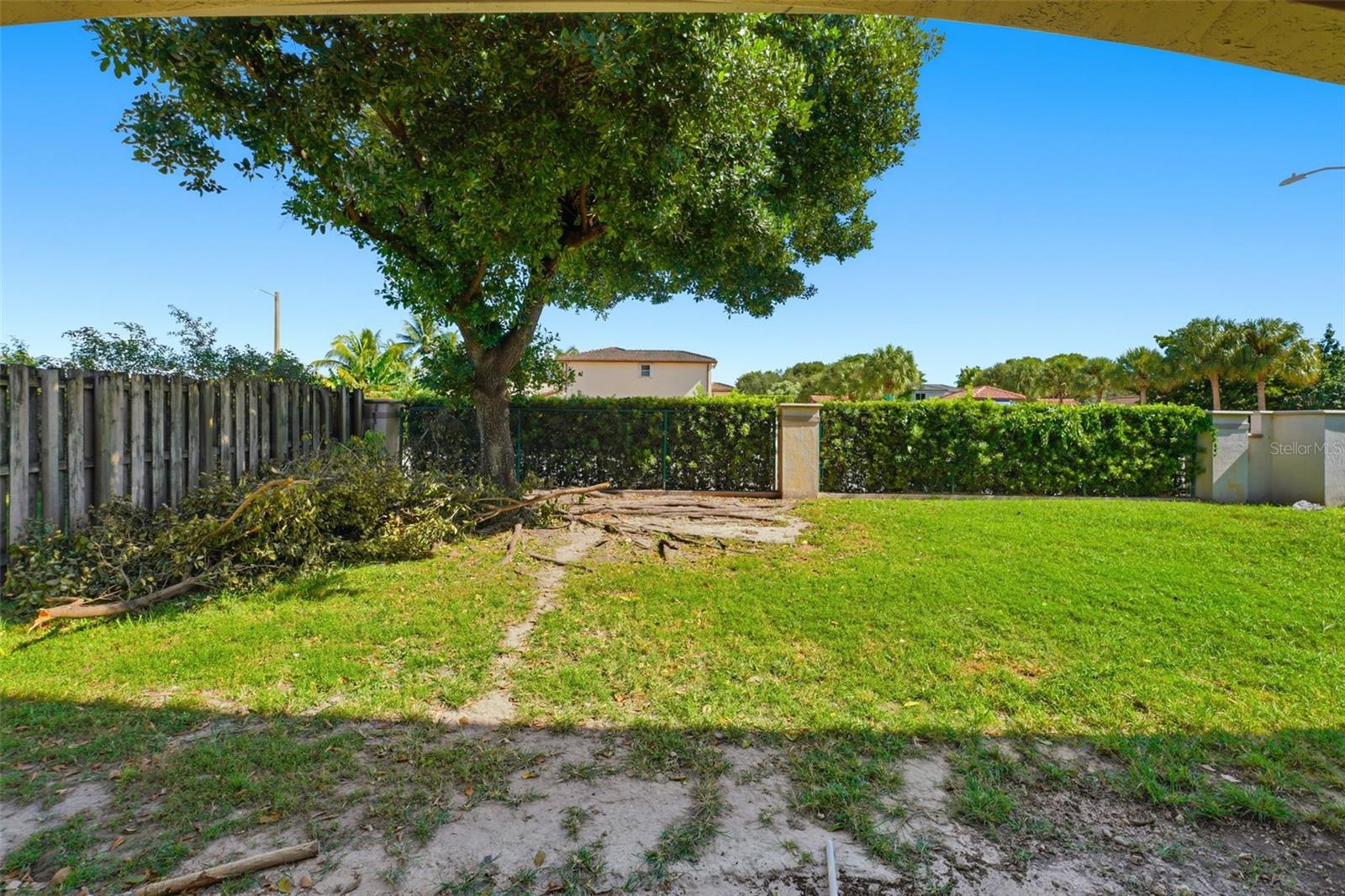 Image 34 of 37 For 12433 122nd Court