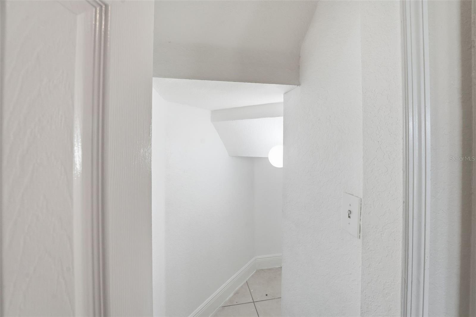 Image 6 of 37 For 12433 122nd Court