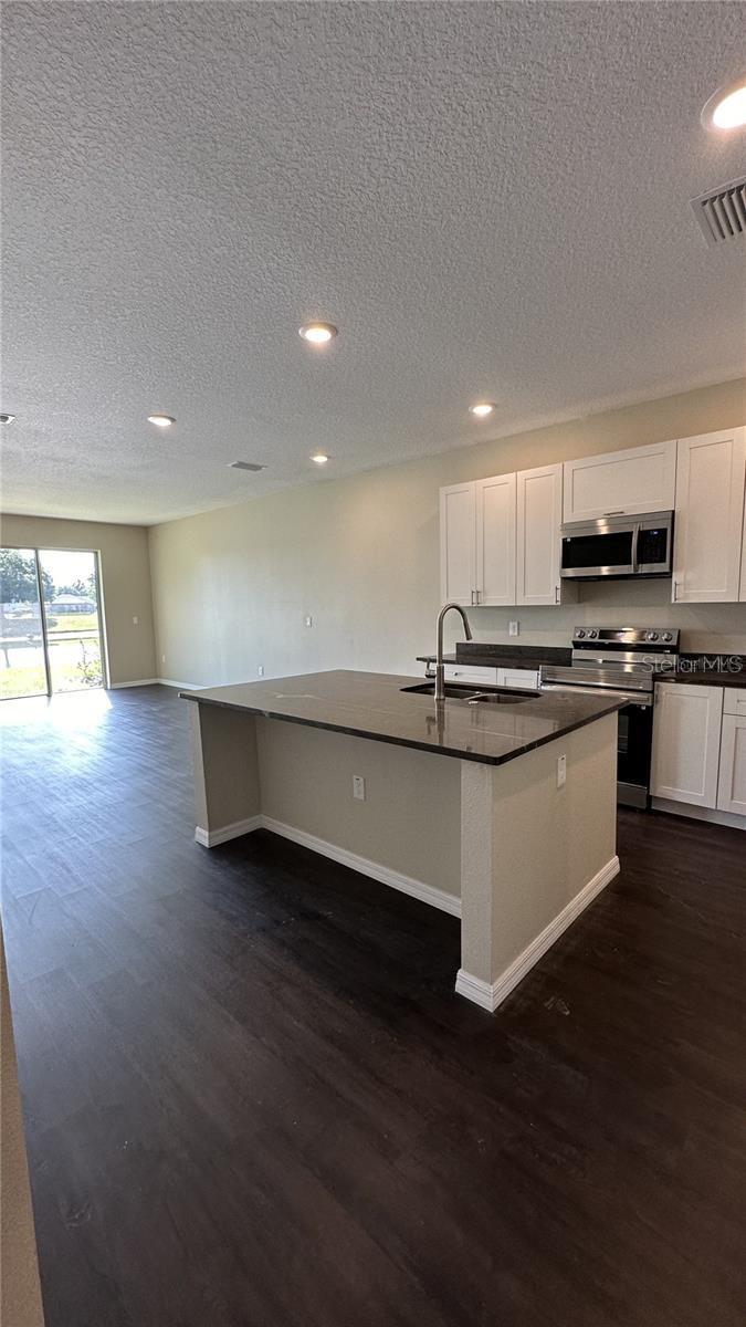 Image 5 of 19 For 615 Lake Shore Parkway