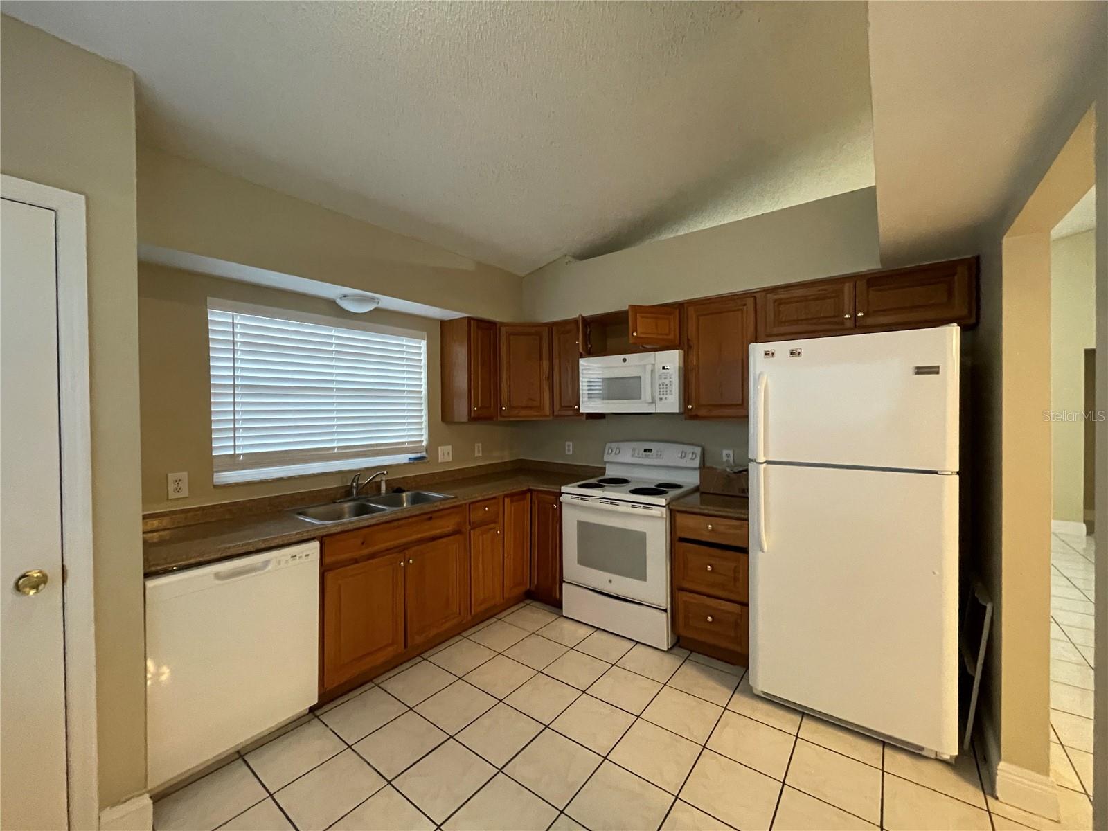 Image 5 of 9 For 1723 Elk Spring Drive