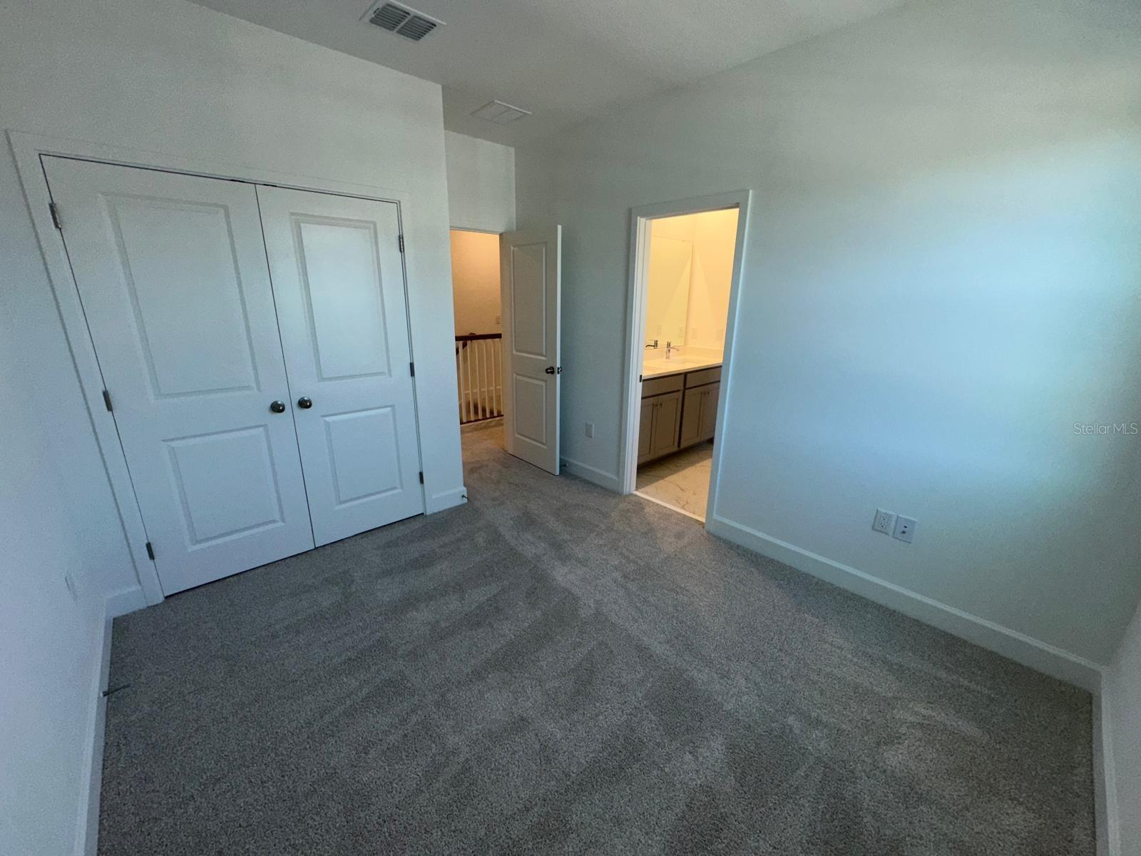 Image 18 of 35 For 2432 Celebration Blvd Boulevard